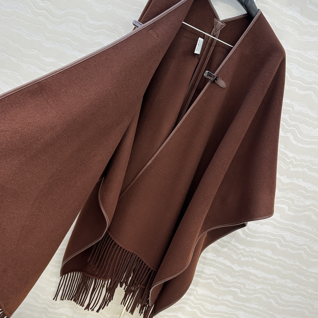 Elegant Wool Blend Cape Scarf with Leather Buckle & Hand-Rolled Edges 7 i1761500701 2296 5
