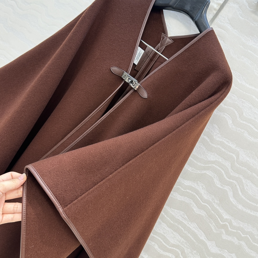 Elegant Wool Blend Cape Scarf with Leather Buckle & Hand-Rolled Edges 4 i1761500701 6752 2