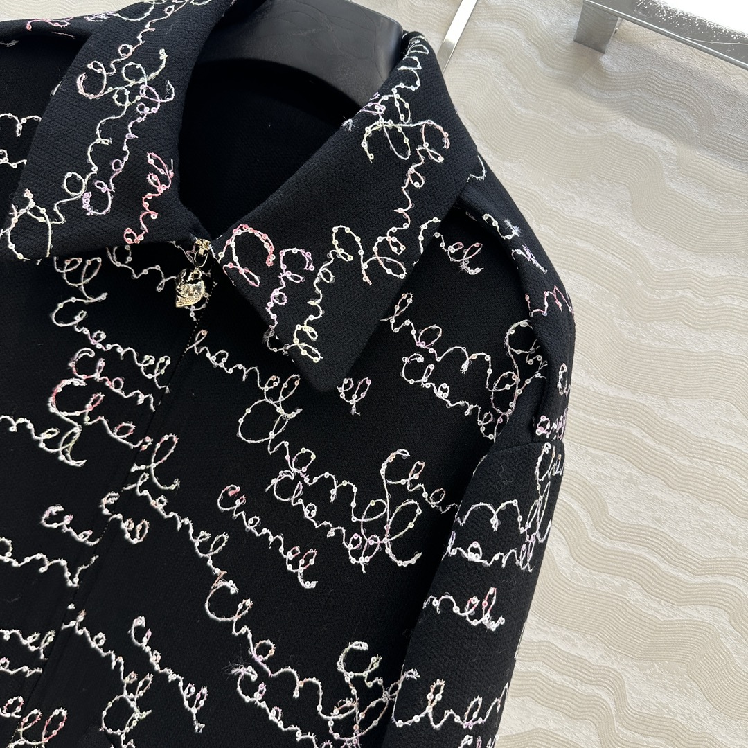 独家首发❤️原单品质🍒coco女孩25B新品，时髦精必备夹克外套，overzise落肩翻领设计帅气高级！