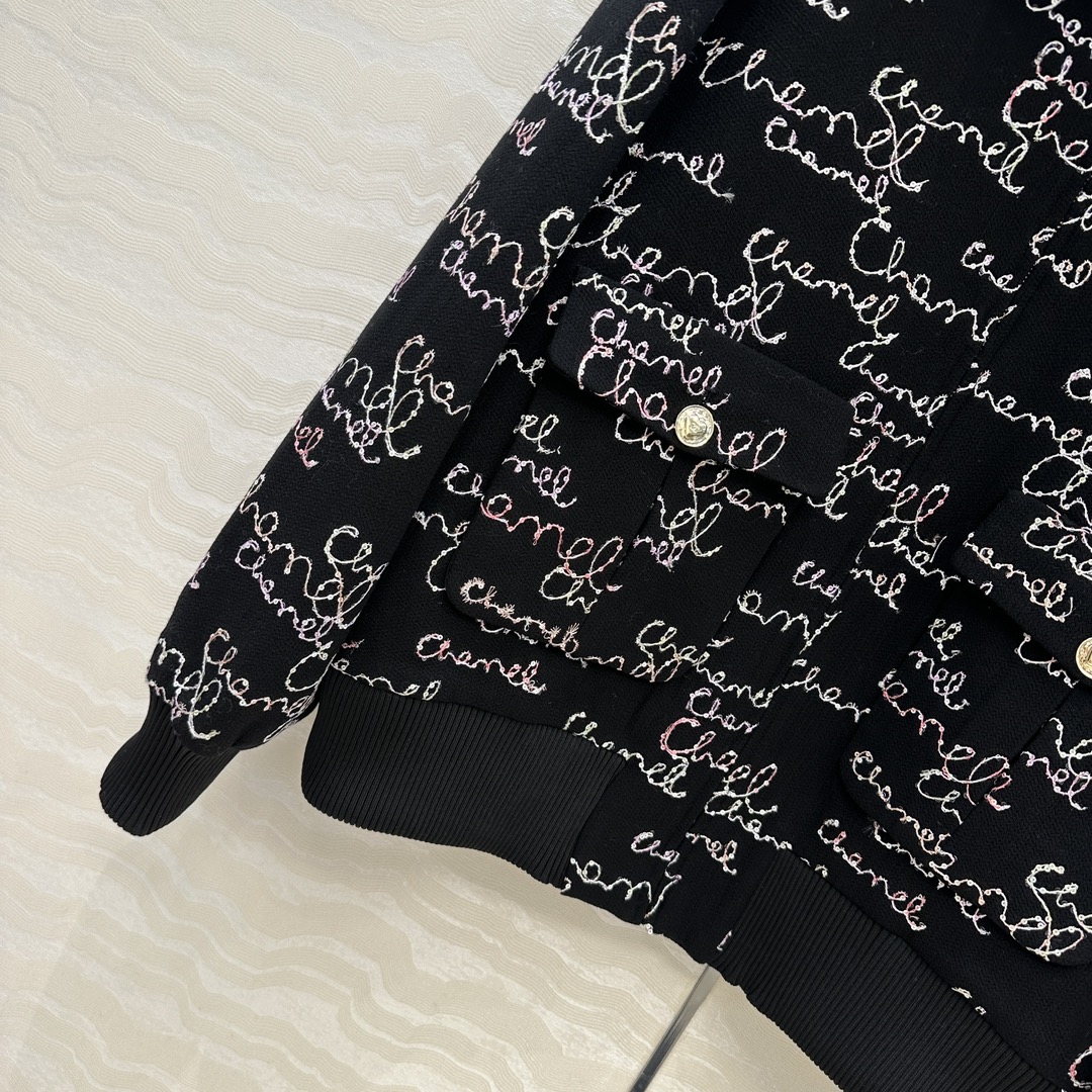 独家首发❤️原单品质🍒coco女孩25B新品，时髦精必备夹克外套，overzise落肩翻领设计帅气高级！