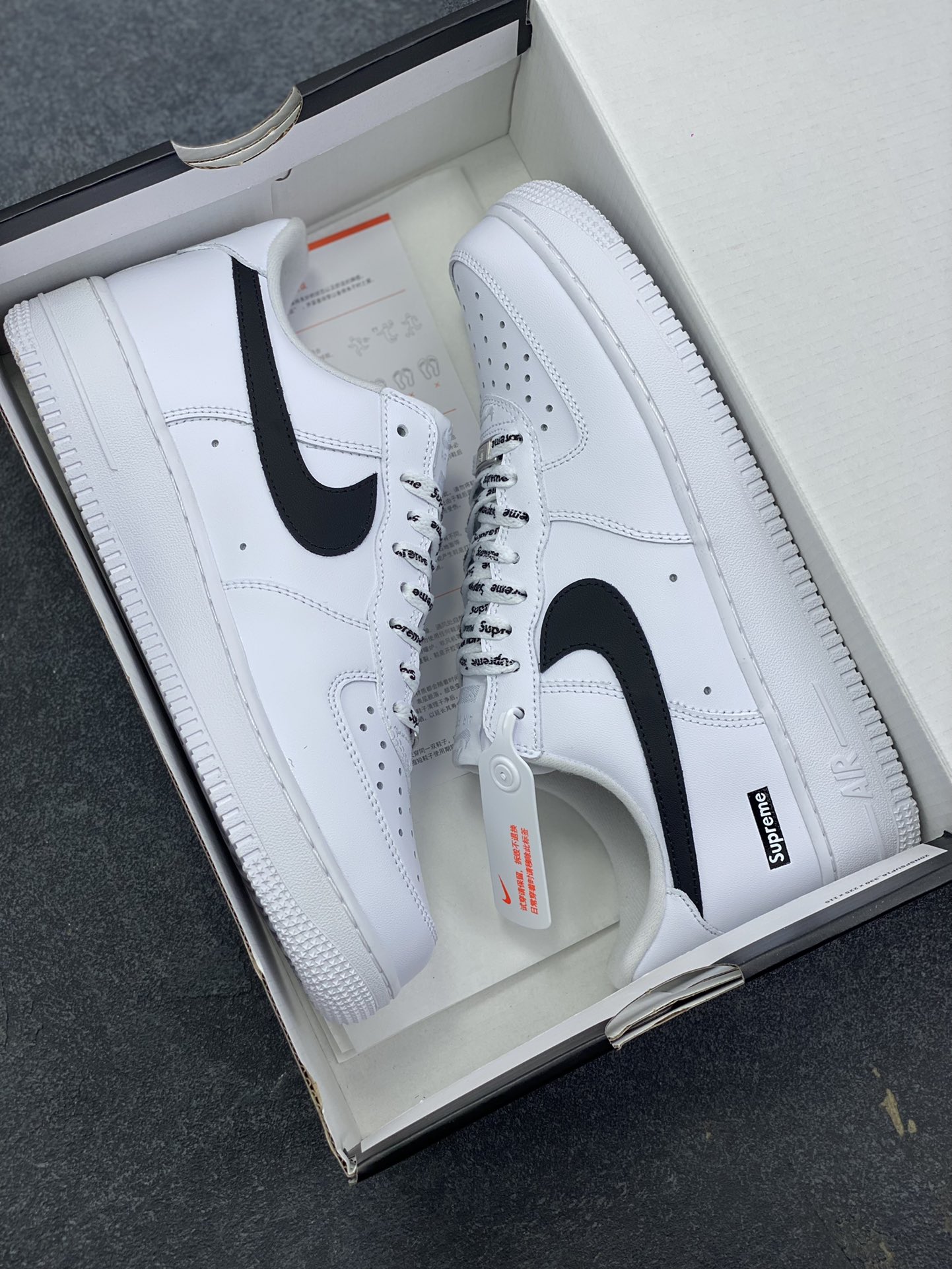 图片[9]-Nike Air Force 1 Low Supreme联名 空军一号低帮运动休闲板鞋 原楦头原纸板 打造纯正空军版型 专注外贸渠道 全掌内置蜂窝气垫 原盒配件 原厂中底钢印、拉帮完美 货号：CU9225-102 尺码：36 36.5 37.5 38 38.5 39 40 40.5 41 42 42.5 43 44 44.5 45-选品中心