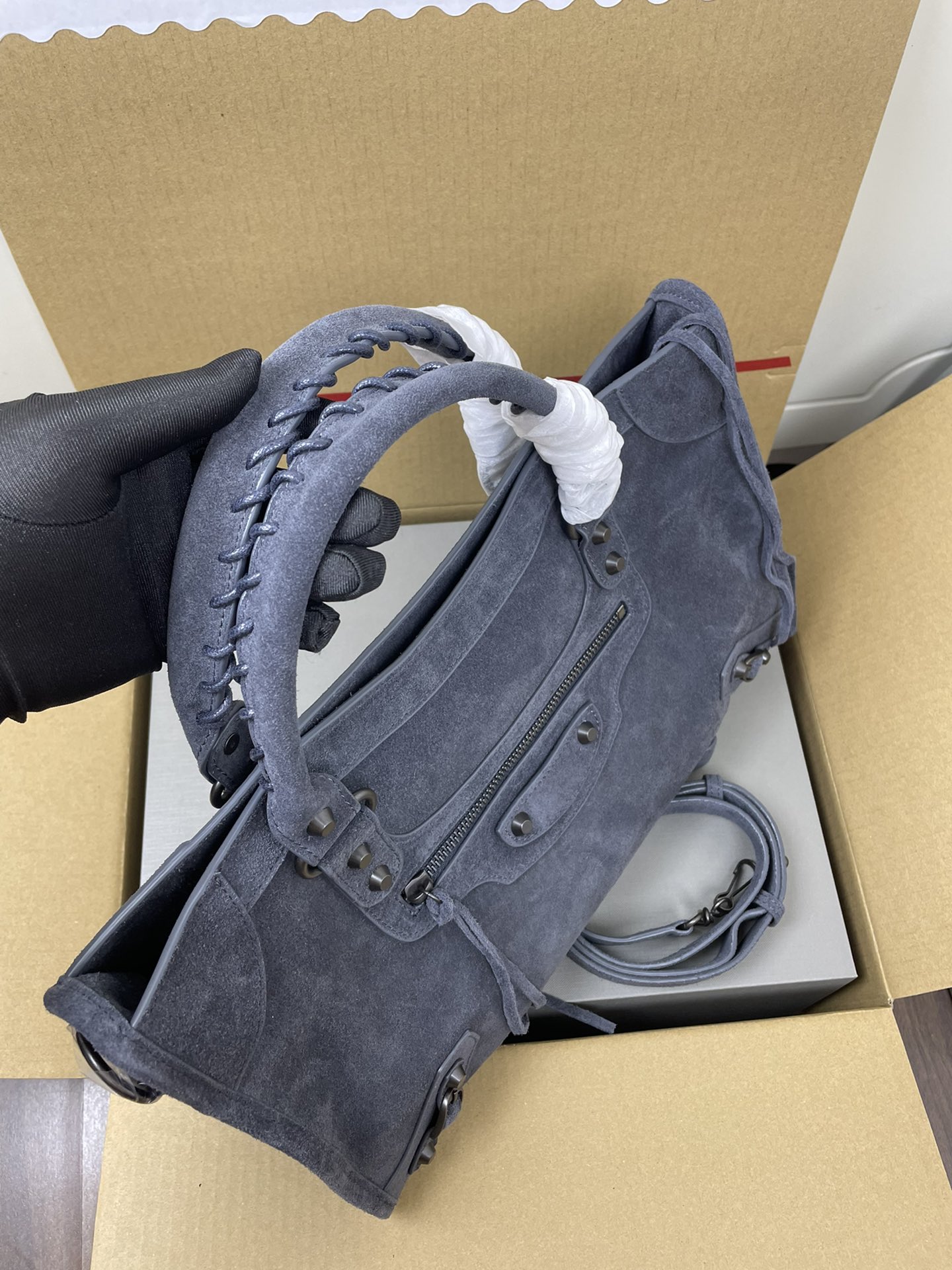Balenciaga Style Grey Leather Card Holder Bags detail image 3 from source 776225