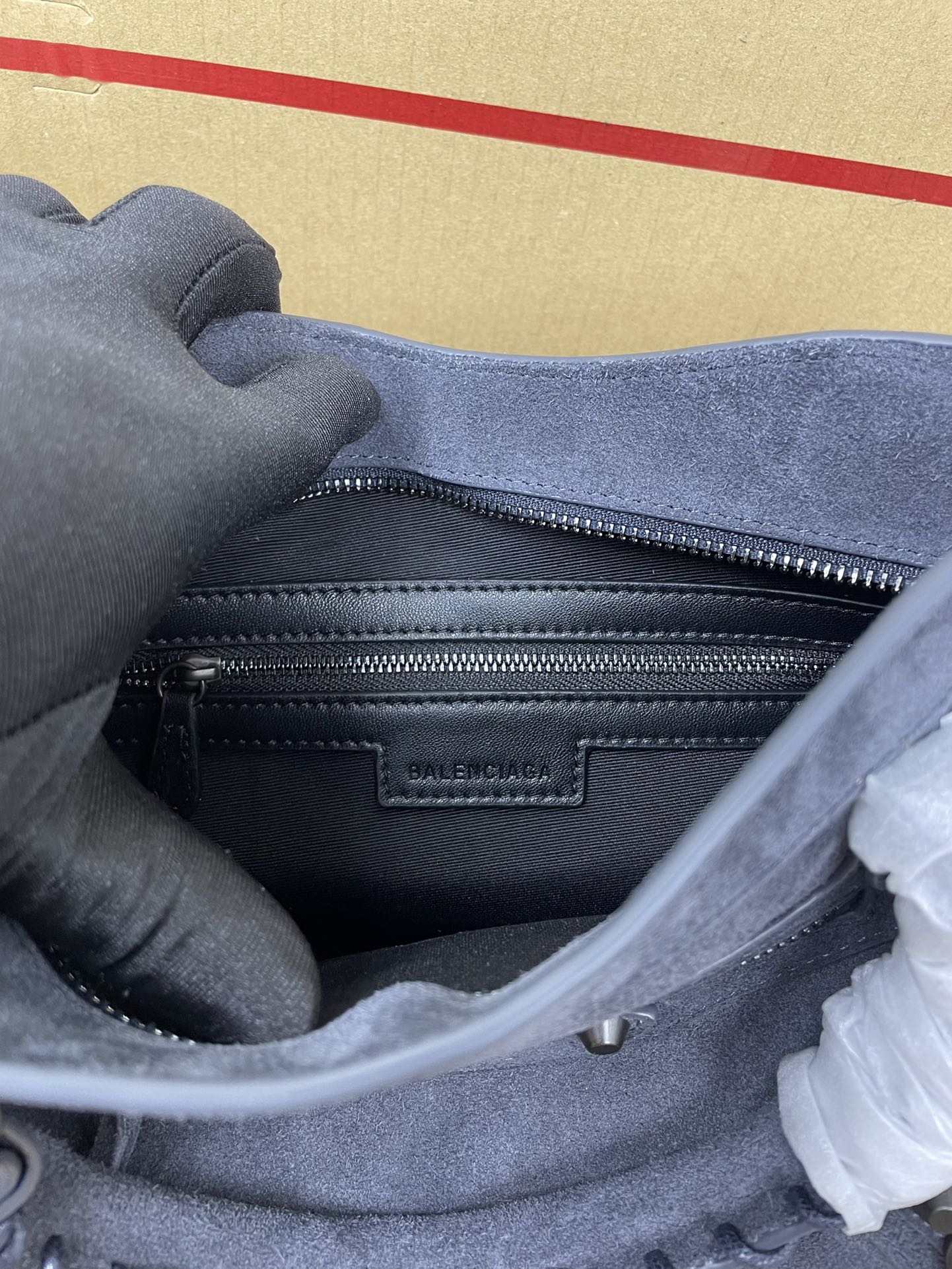 Balenciaga Style Grey Leather Card Holder Bags detail image 6 from source 776226