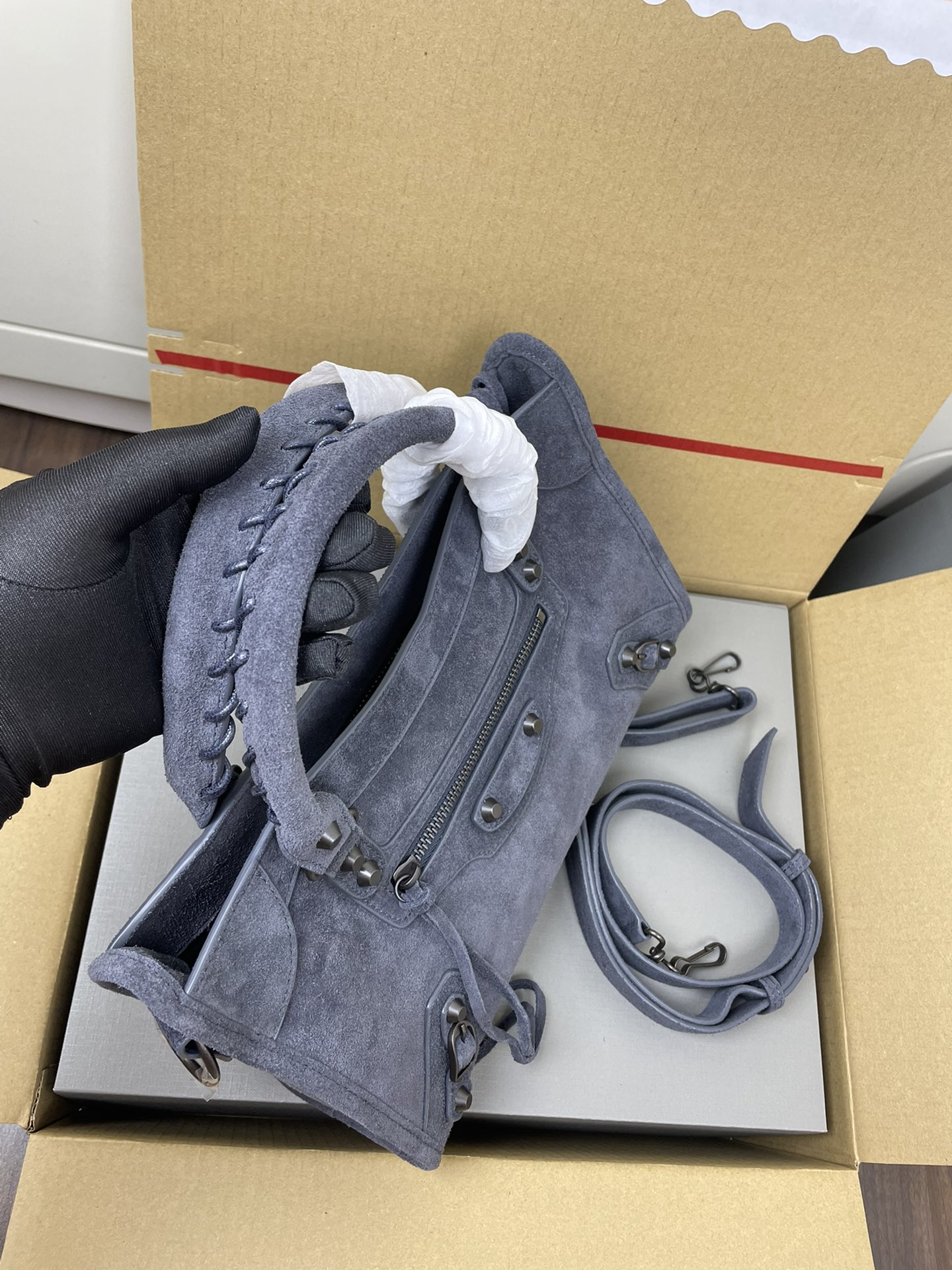 Balenciaga Style Grey Leather Card Holder Bags detail image 3 from source 776226