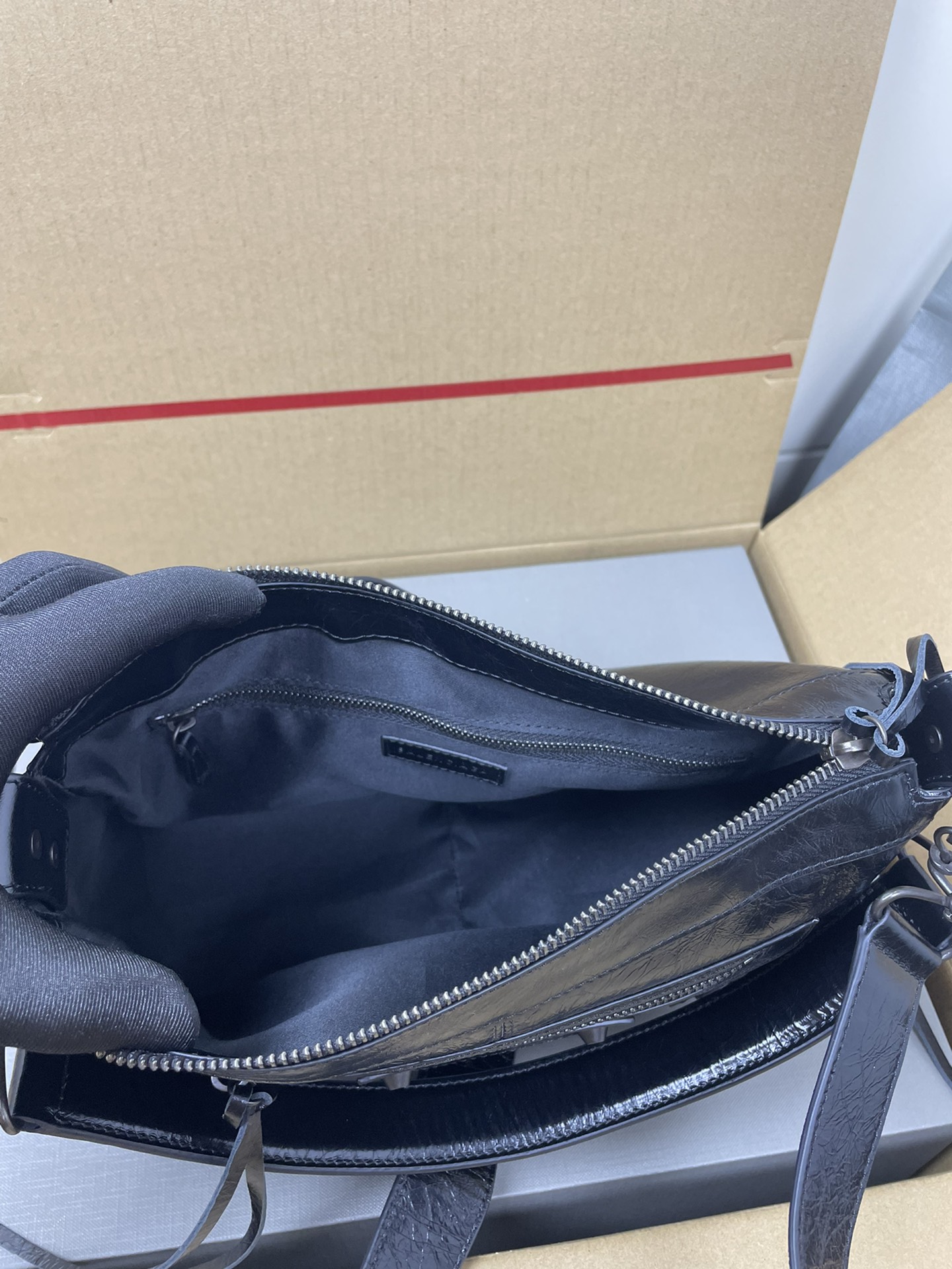 Balenciaga Style Beige Leather Top Handle Bag style reference detail image 6 from source 776256