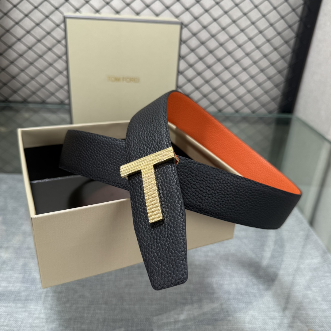 汤姆福特最新网红爆款双面头层牛皮专柜同步3.8宽新款上市了，原版牛皮，搭配铜扣，优雅，大方用的方便。谢谢