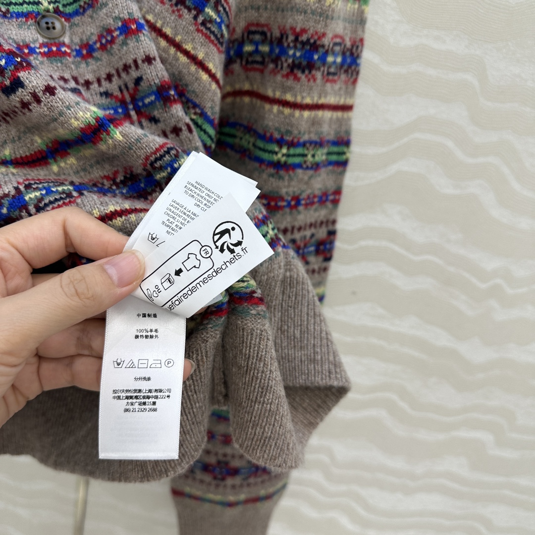 独家首发❤️原单品质❤️RL浓郁美式风，费尔岛嵌花羊毛小翻领外套，满满的北欧度假风🎀定位色彩嵌花图案！拥