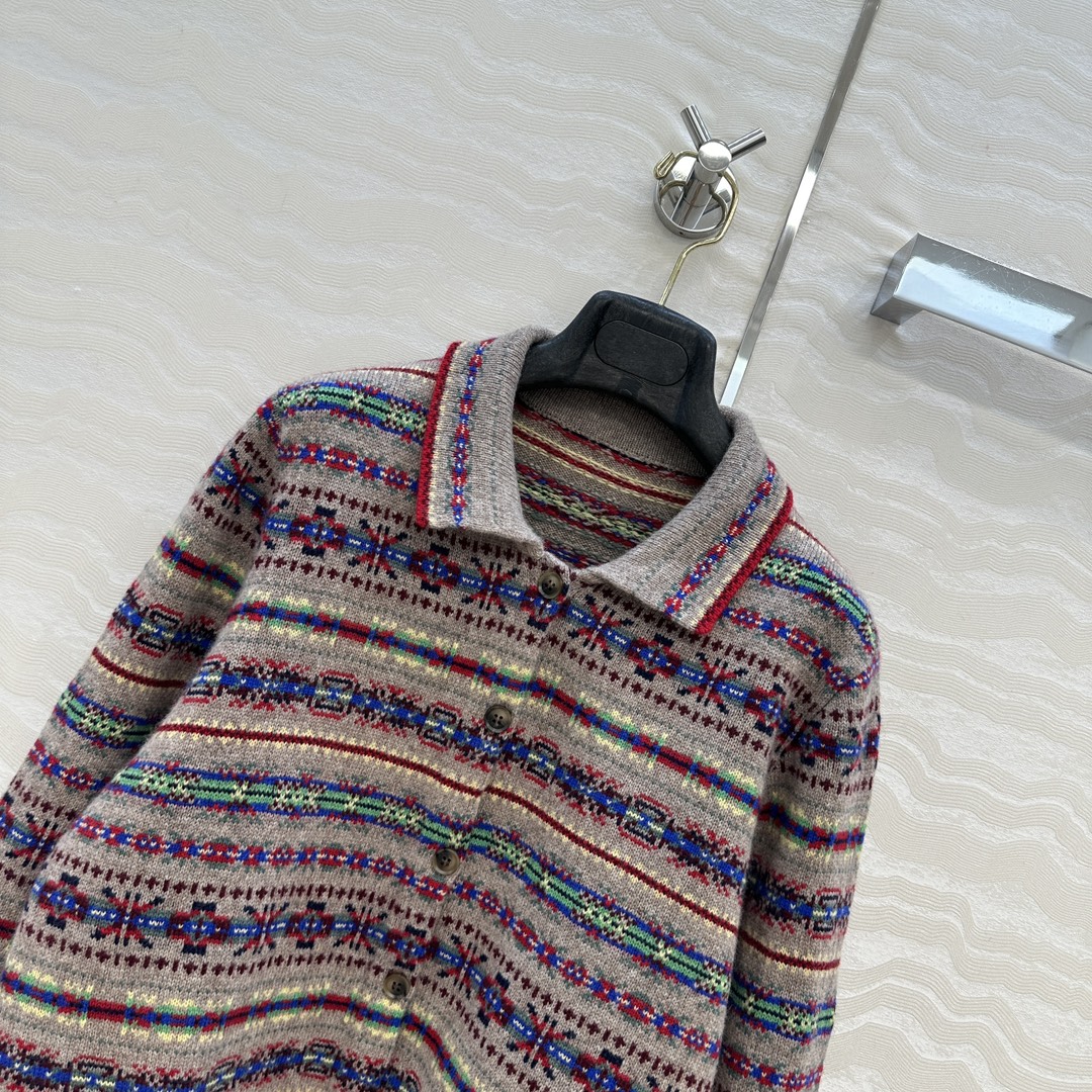 独家首发❤️原单品质❤️RL浓郁美式风，费尔岛嵌花羊毛小翻领外套，满满的北欧度假风🎀定位色彩嵌花图案！拥