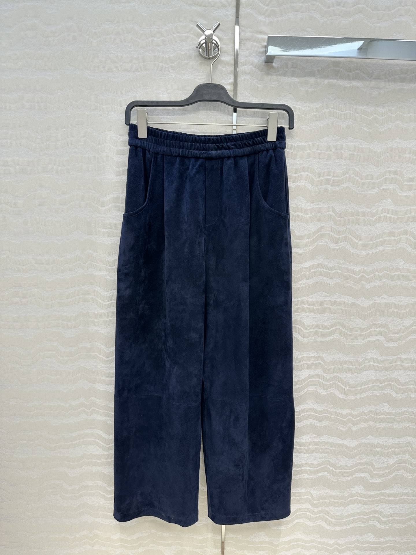 独家首发❤️高端品质，Row风意式高奢老钱风穿搭！最佳单品绒面羊皮裤，进口100%麂皮绒小羊皮 软糯柔韧