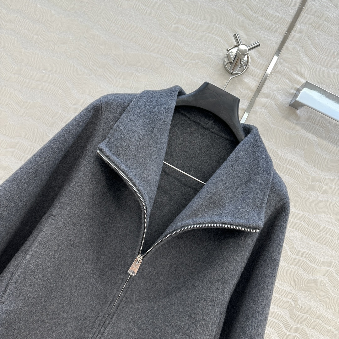 独家首发❤️高端品质！KH极简高智感穿搭！气质立领手工羊绒大衣外套！复古金属双开拉链廓型设计优雅随性，定