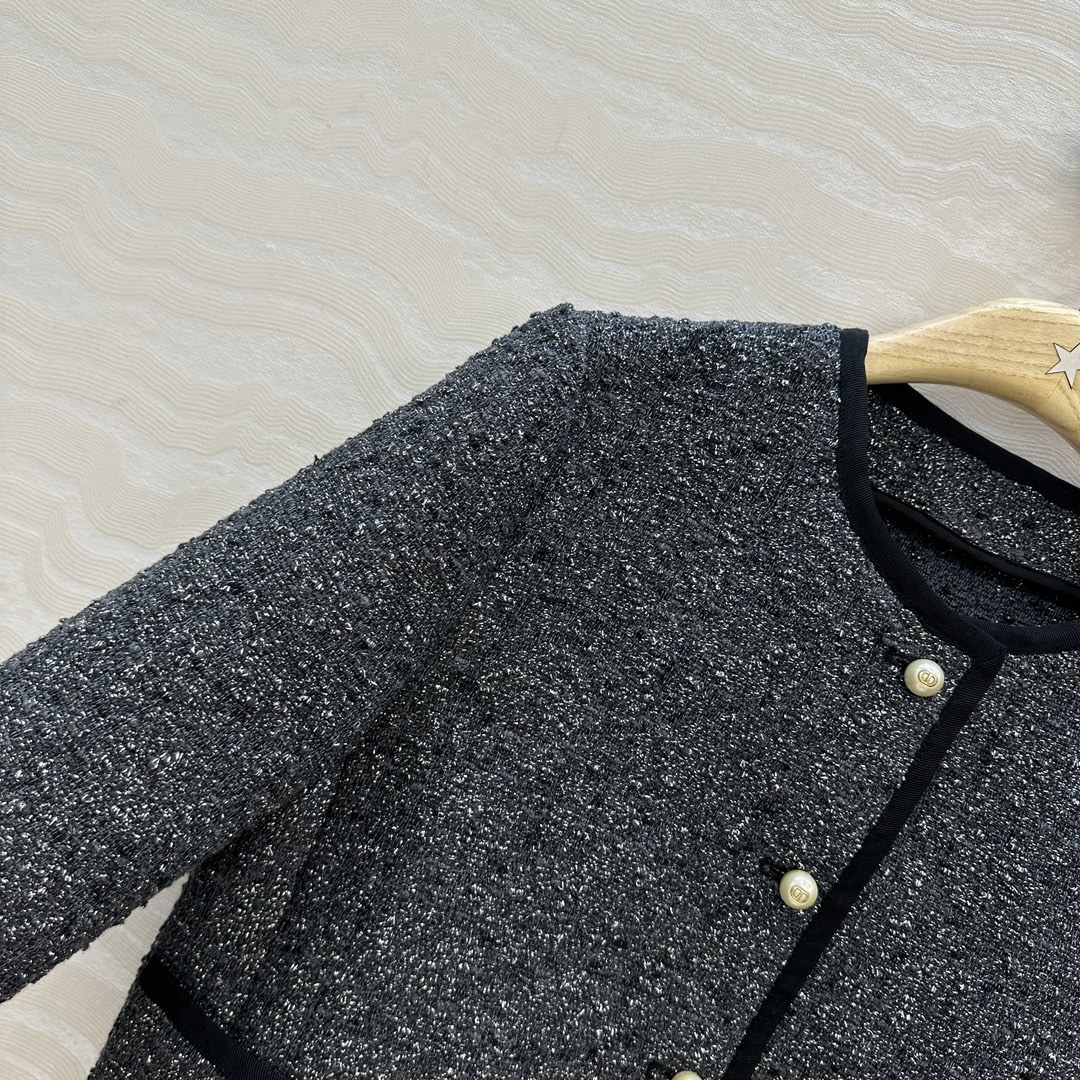 独家首发❤️高端原单品质!认准我家100%真丝里衬。Miss D 25秋冬新品限定灰金经典箱型圆领西装小