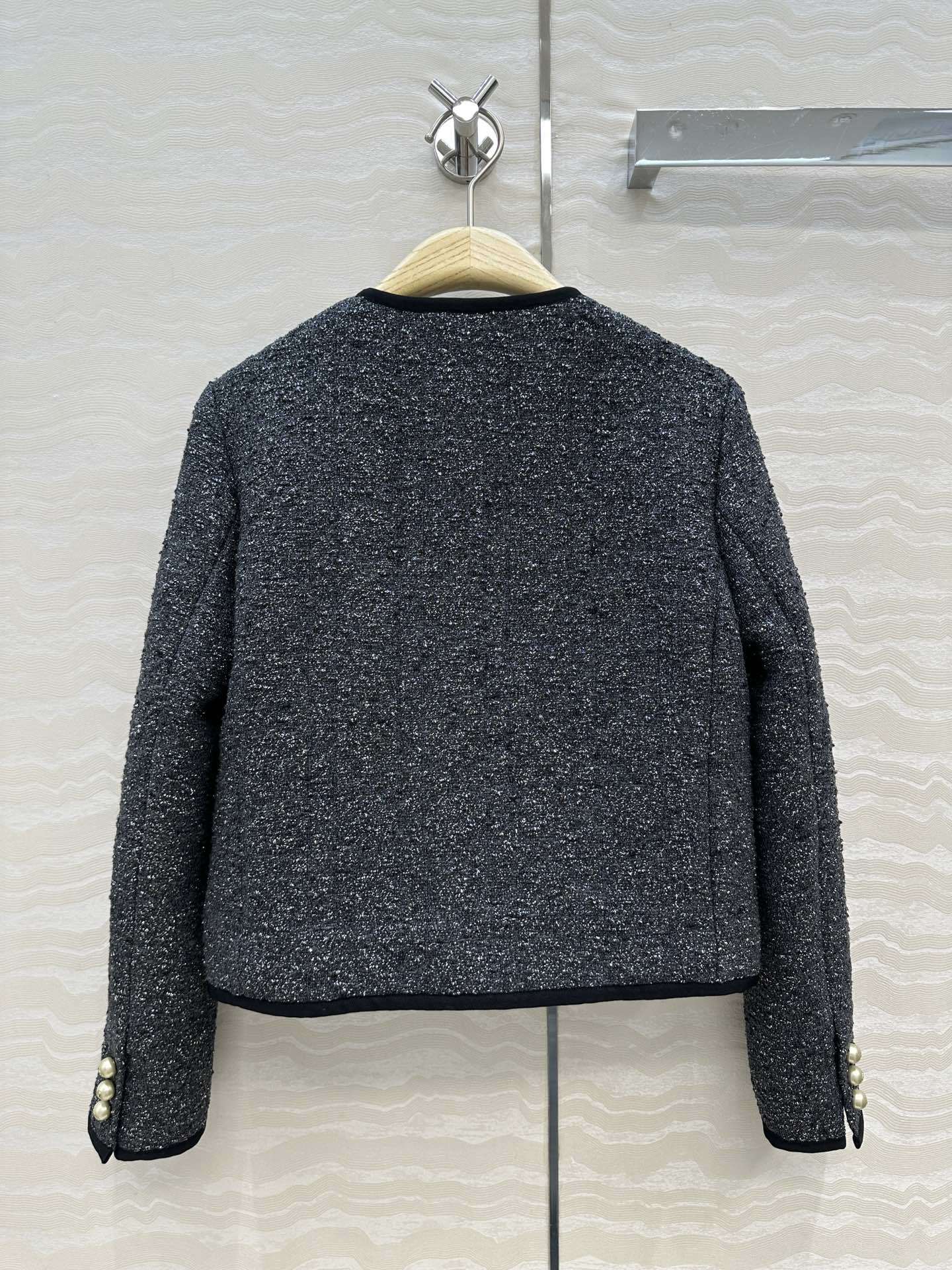 独家首发❤️高端原单品质!认准我家100%真丝里衬。Miss D 25秋冬新品限定灰金经典箱型圆领西装小