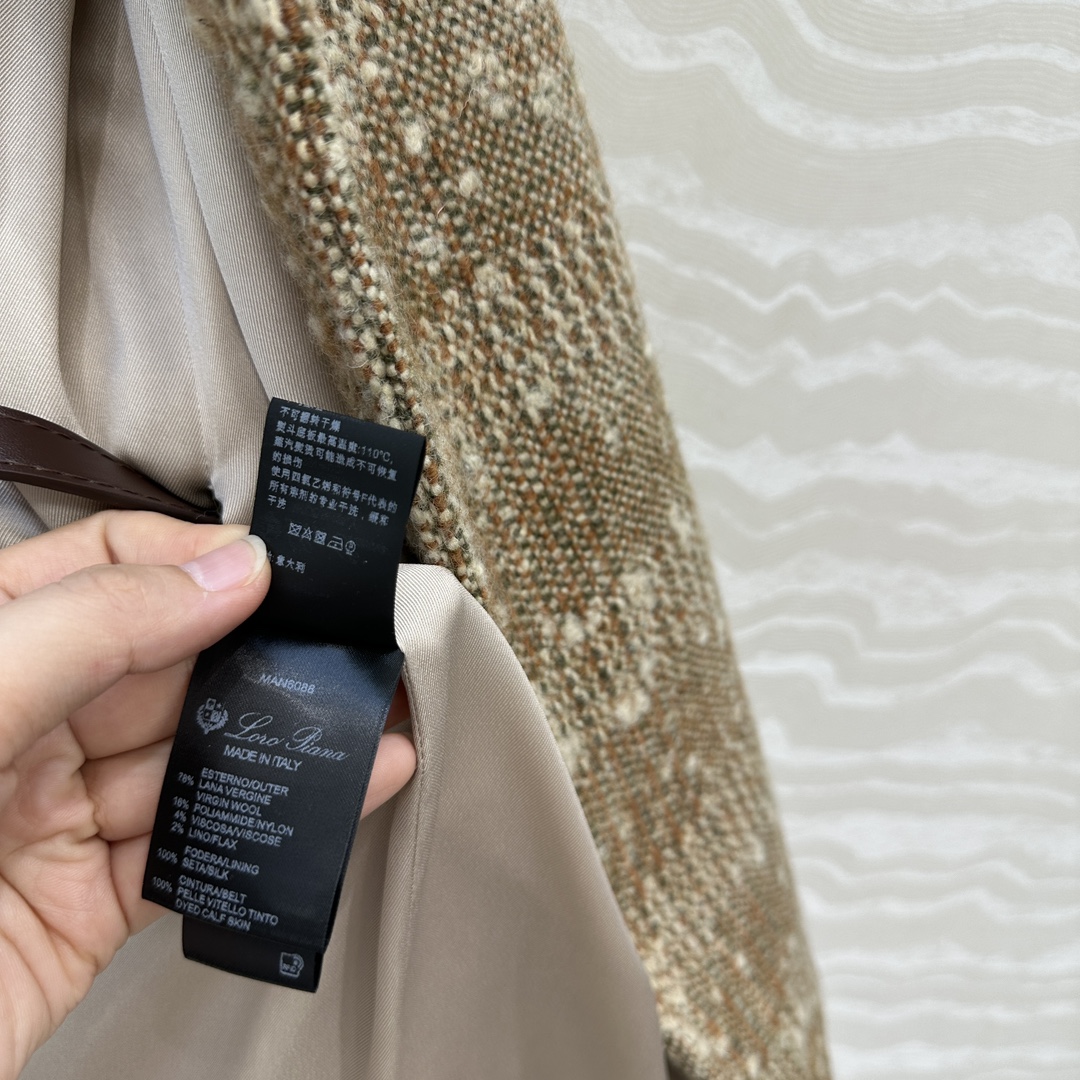 独家首发，高端原单品质❤️lP🆕高奢老钱风穿搭！jimi羊毛花呢格纹外套！定制羊毛面料挺阔有型，配送细腰