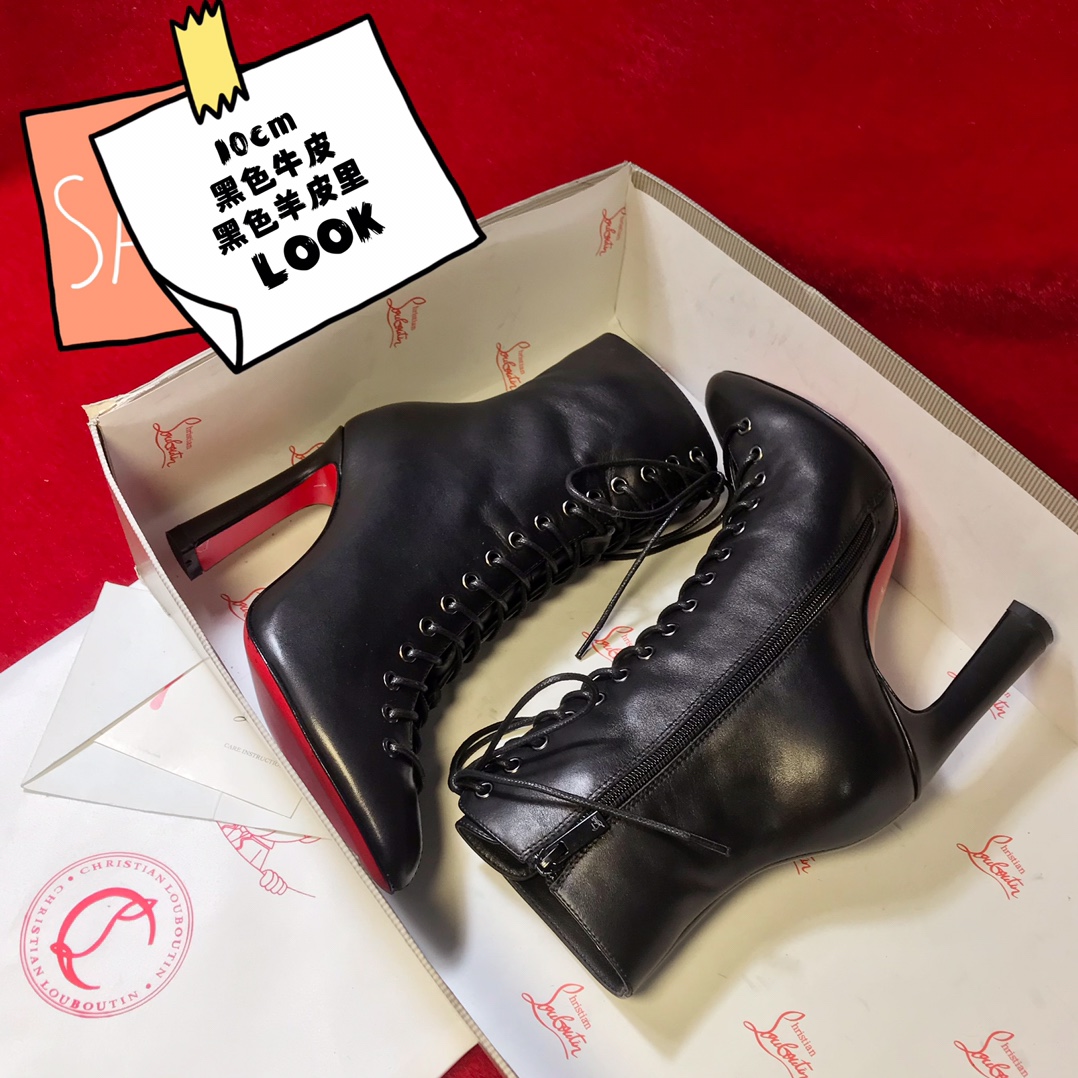NO:574053,High-end customized autumn and winter boots series!  H10Cm, size 34-42. Leather outsole private model trademark zipper. Leather outsole, X-002 black cowhide, official website synchronization. 10-inch boots standard European size Reference:  louboutin,boots,cowhide,leather soles19860909高端订制 秋冬靴系列！ H10Cm,尺码34-42码.真皮大底私模商标拉链.真皮大底,.X-002黑牛皮,官网同步.10寸靴 标准欧码 Reference:X-002 Color:black Material:cowhide Lining:goat leather Heel heigh:10Cm Sole:leather sole Size:EUR 34－42（US 4一11) :,,christian louboutin,boots,cowhide,Leather soles,Women's Shoes