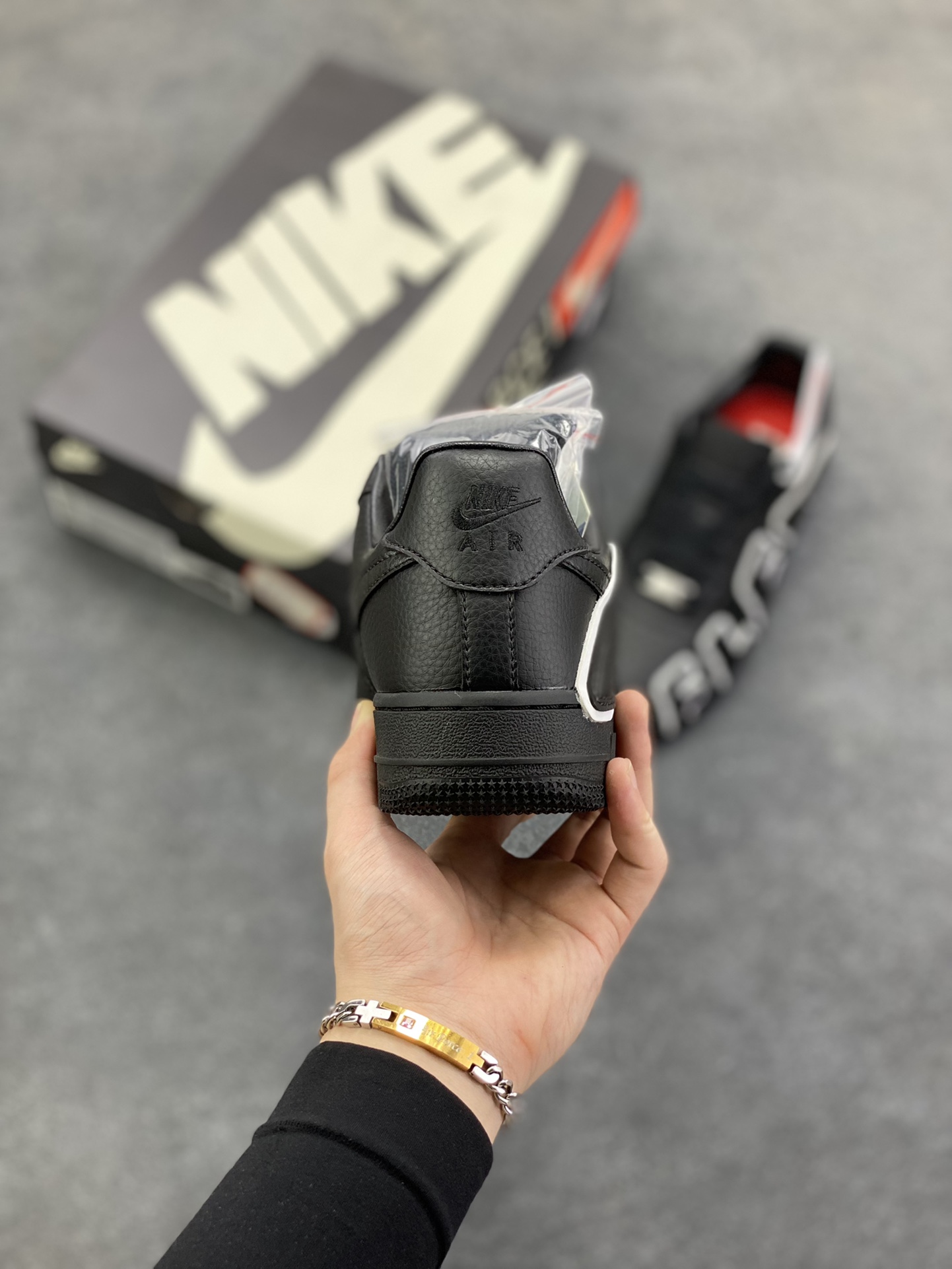 图片[4]-HY版本💯 Nike Air Force 1 Low CPFM联名黑 空军一号低帮运动休闲板鞋 原楦头原纸板 打造纯正空军版型 专注外贸渠道 全掌内置蜂窝气垫 原盒配件 原厂中底钢印、拉帮完美 货号：HJ8463-001 尺码：36 36.5 37.5 38 38.5 39 40 40.5 41 42 42.5 43 44 44.5 45 46-选品中心