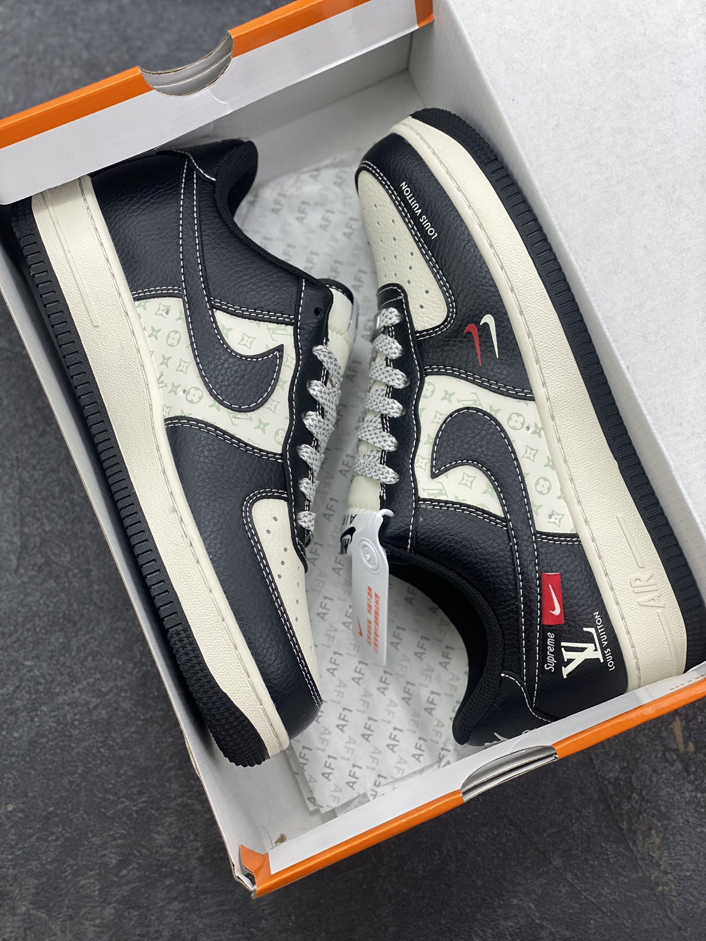 图片[9]-Nike Air Force 1 \’07 Low “LV联名——米黑红小双勾”空军一号 高端定制 低帮 运动鞋 休闲鞋 折边针车 工艺难度大 原楦头原纸板 原装鞋盒 定制五金配件 内置全掌气垫 原厂鞋底 货号：MZ9588-813 尺码：36 36.5 37.5 38 38.5 39 40 40.5 41 42 42.5 43 44 44.5 45-选品中心