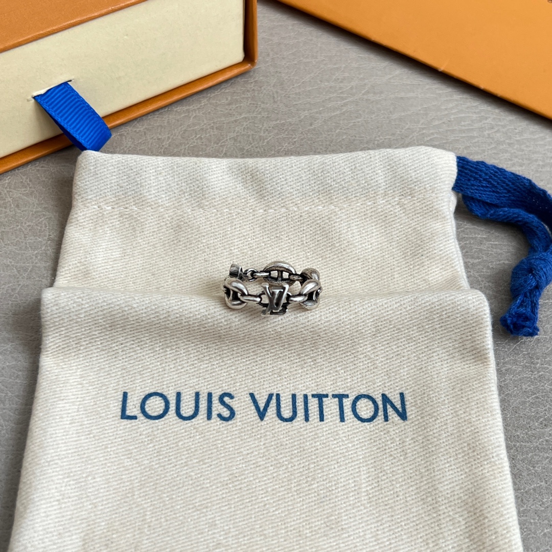 】。新款。原单货LV  做旧复古  戒指🔹🔹Louis Vuitton 路易威登 戒指🔹专柜一致材质 火