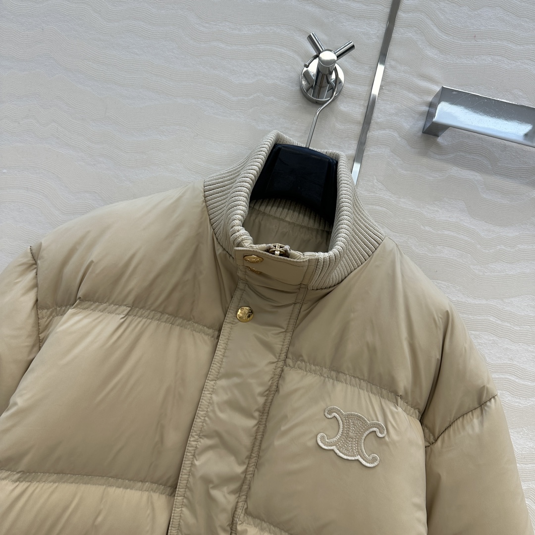 独家首发💙原单品质CE英伦风穿搭！美拉徳凯旋门刺绣羽绒服。定制羊毛罗纹，经典夹克面包服高级感满满的。进口