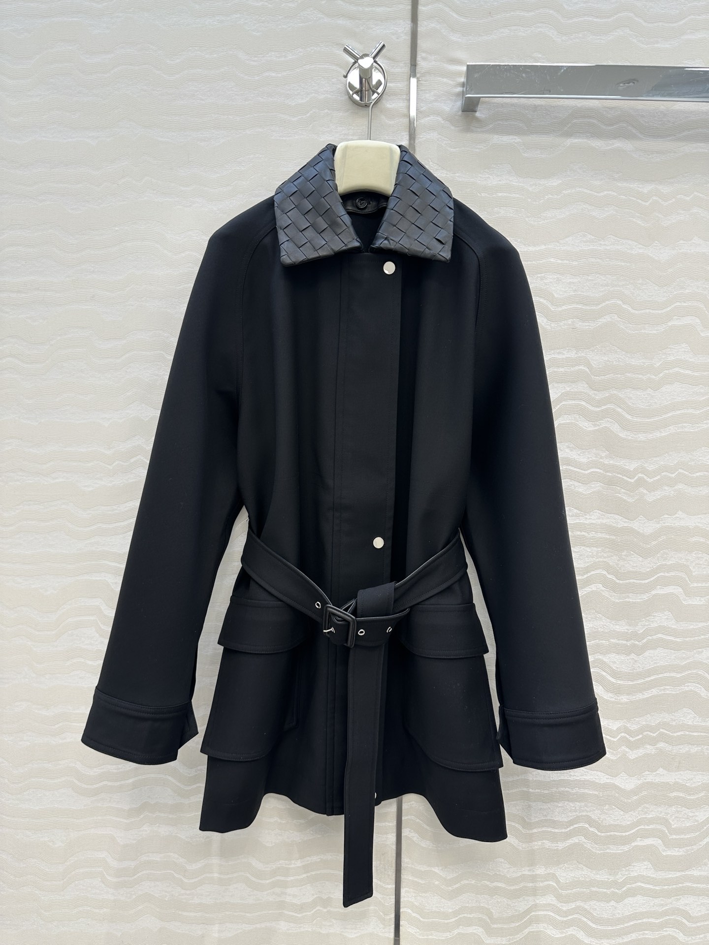 独家首发💕高端原单品质，BV长期主义。巴恩风时髦穿搭！25s早秋新品夹克风衣外套！定制进口100%小羊皮