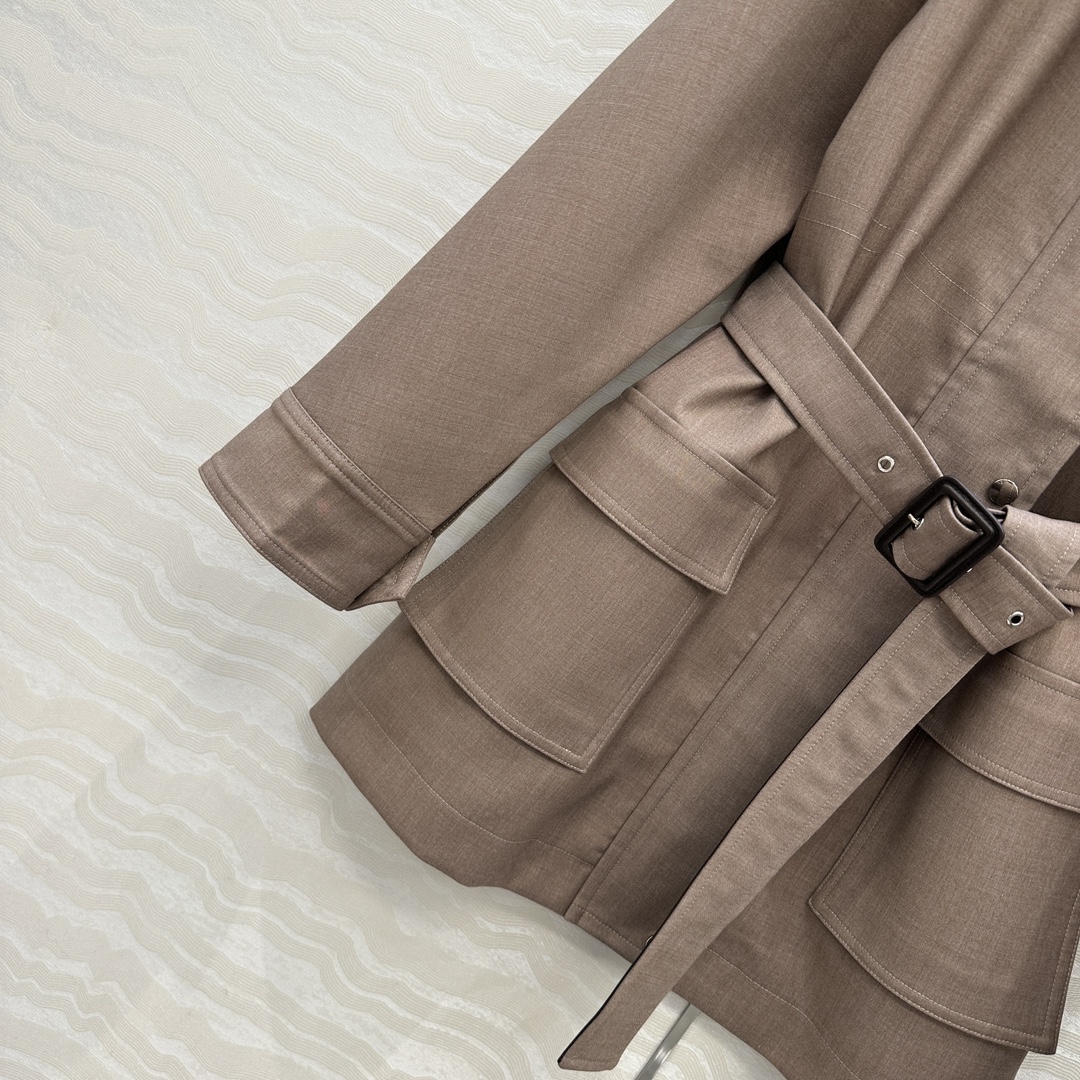 独家首发💕高端原单品质，BV长期主义。巴恩风时髦穿搭！25s早秋新品夹克风衣外套！定制进口100%小羊皮