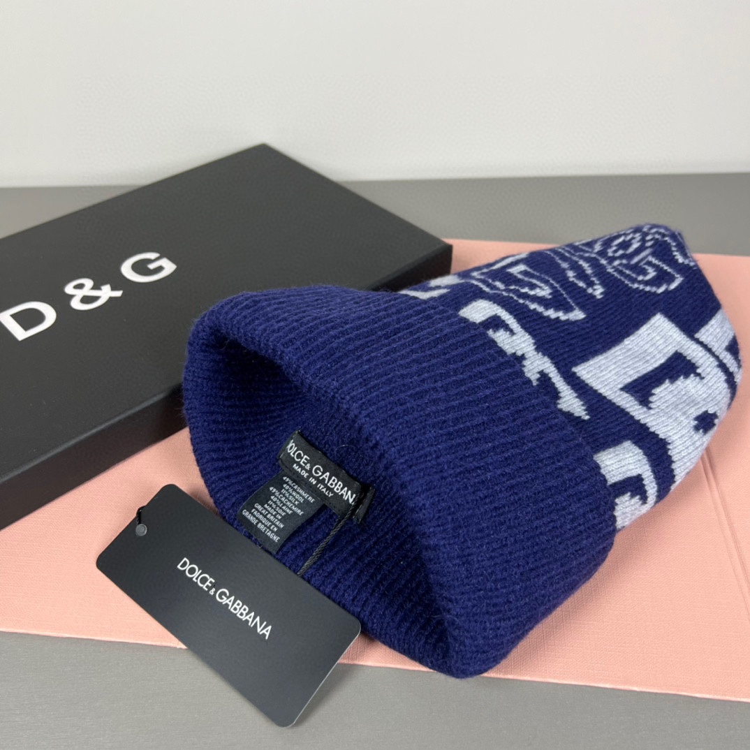 配防尘袋，精疏羊毛，杜嘉班纳 Dolce&Gabbana 官网原单复刻.真心很好💓有质感又非常百搭的款式