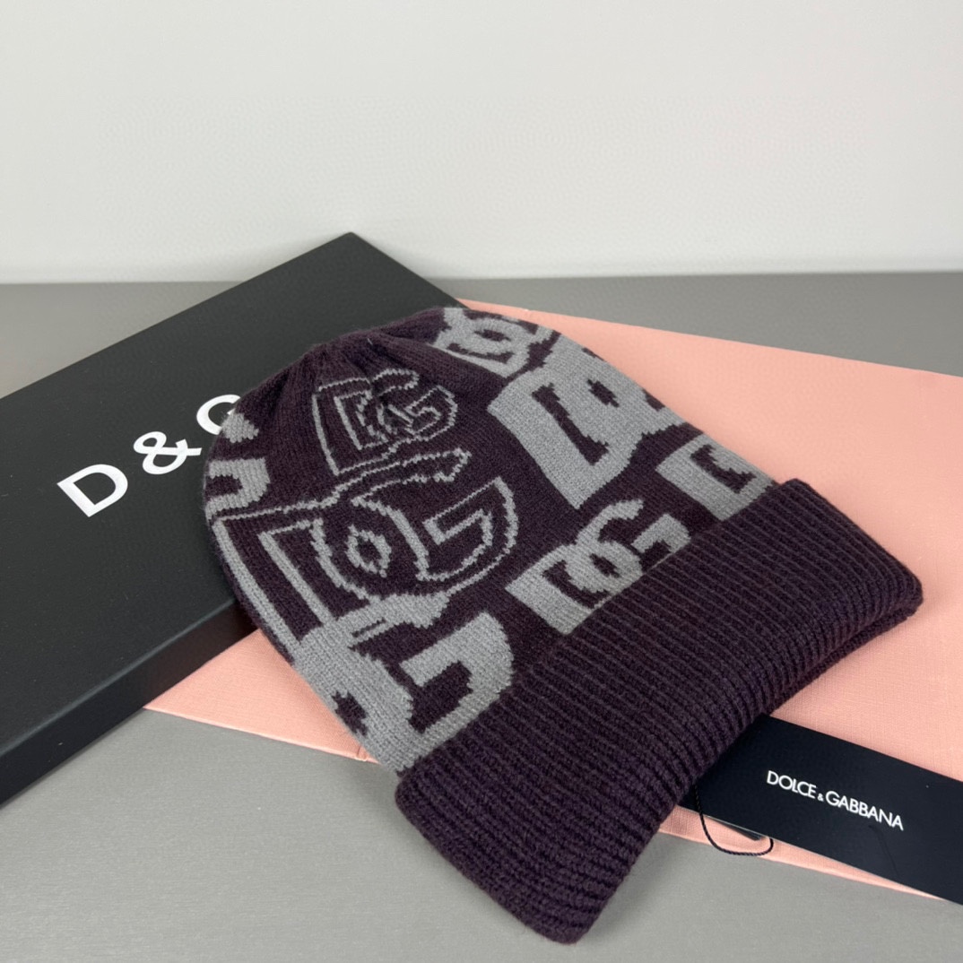 配防尘袋，精疏羊毛，杜嘉班纳 Dolce&Gabbana 官网原单复刻.真心很好💓有质感又非常百搭的款式