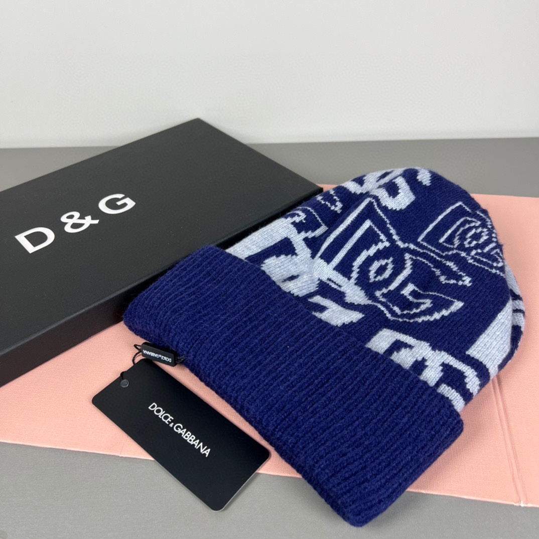 配防尘袋，精疏羊毛，杜嘉班纳 Dolce&Gabbana 官网原单复刻.真心很好💓有质感又非常百搭的款式