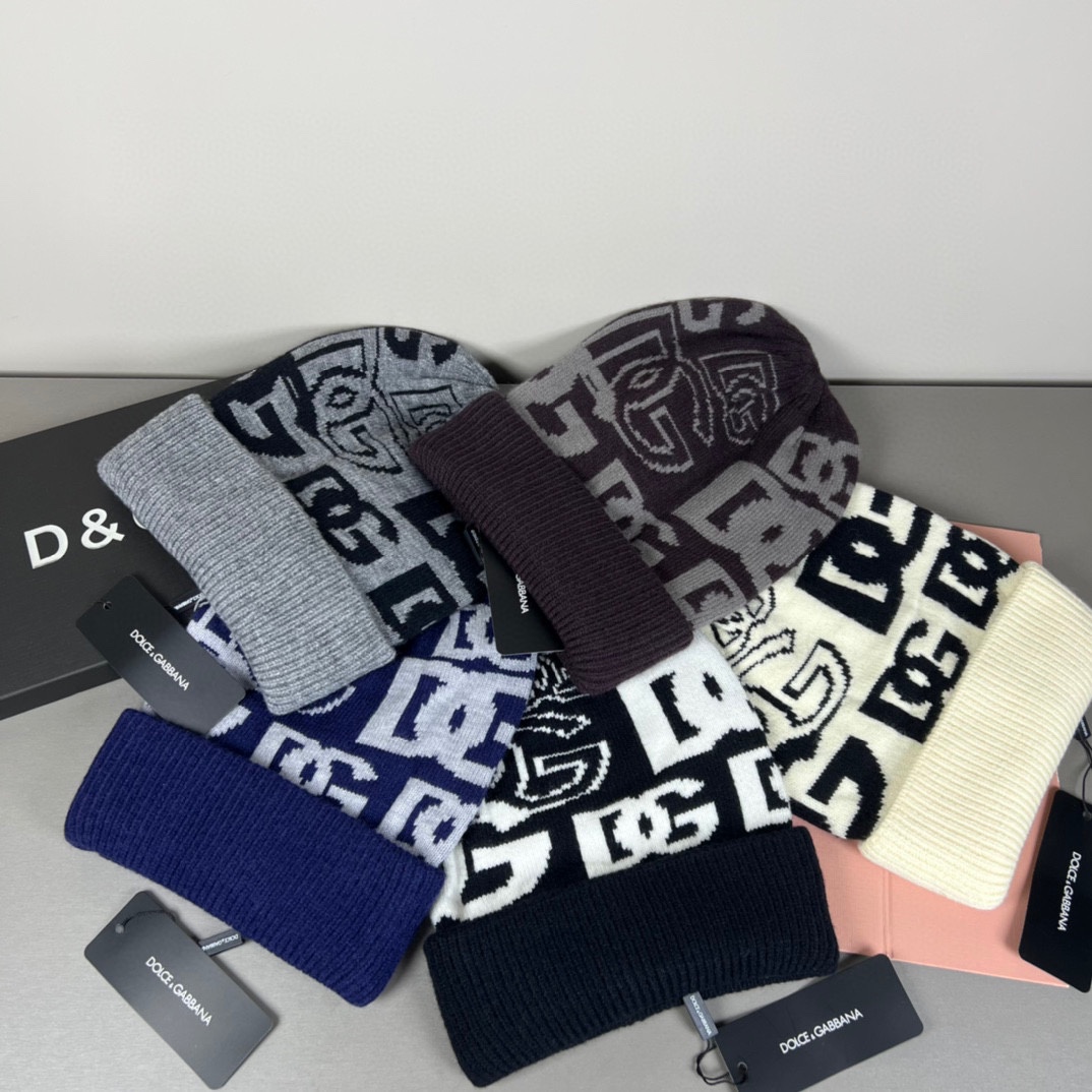 配防尘袋，精疏羊毛，杜嘉班纳 Dolce&Gabbana 官网原单复刻.真心很好💓有质感又非常百搭的款式