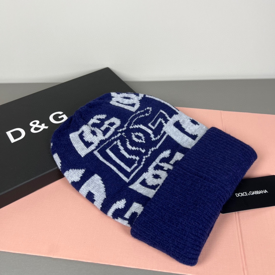 配防尘袋，精疏羊毛，杜嘉班纳 Dolce&Gabbana 官网原单复刻.真心很好💓有质感又非常百搭的款式