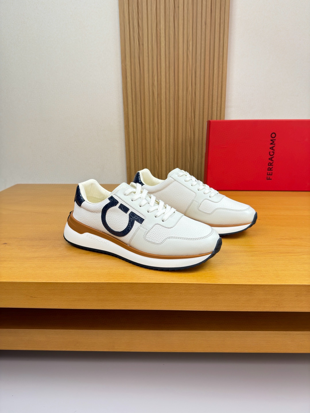 Sapato Ferragamo — photo 2