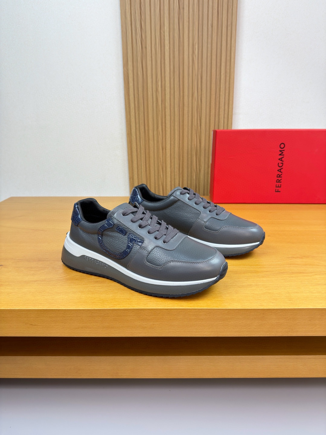 Sapato Ferragamo — photo 4