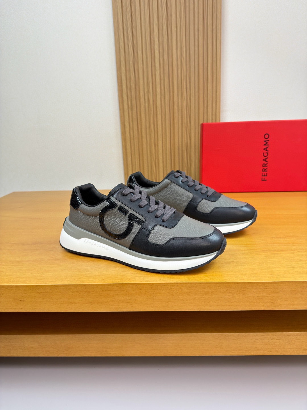 Sapato Ferragamo — photo 6