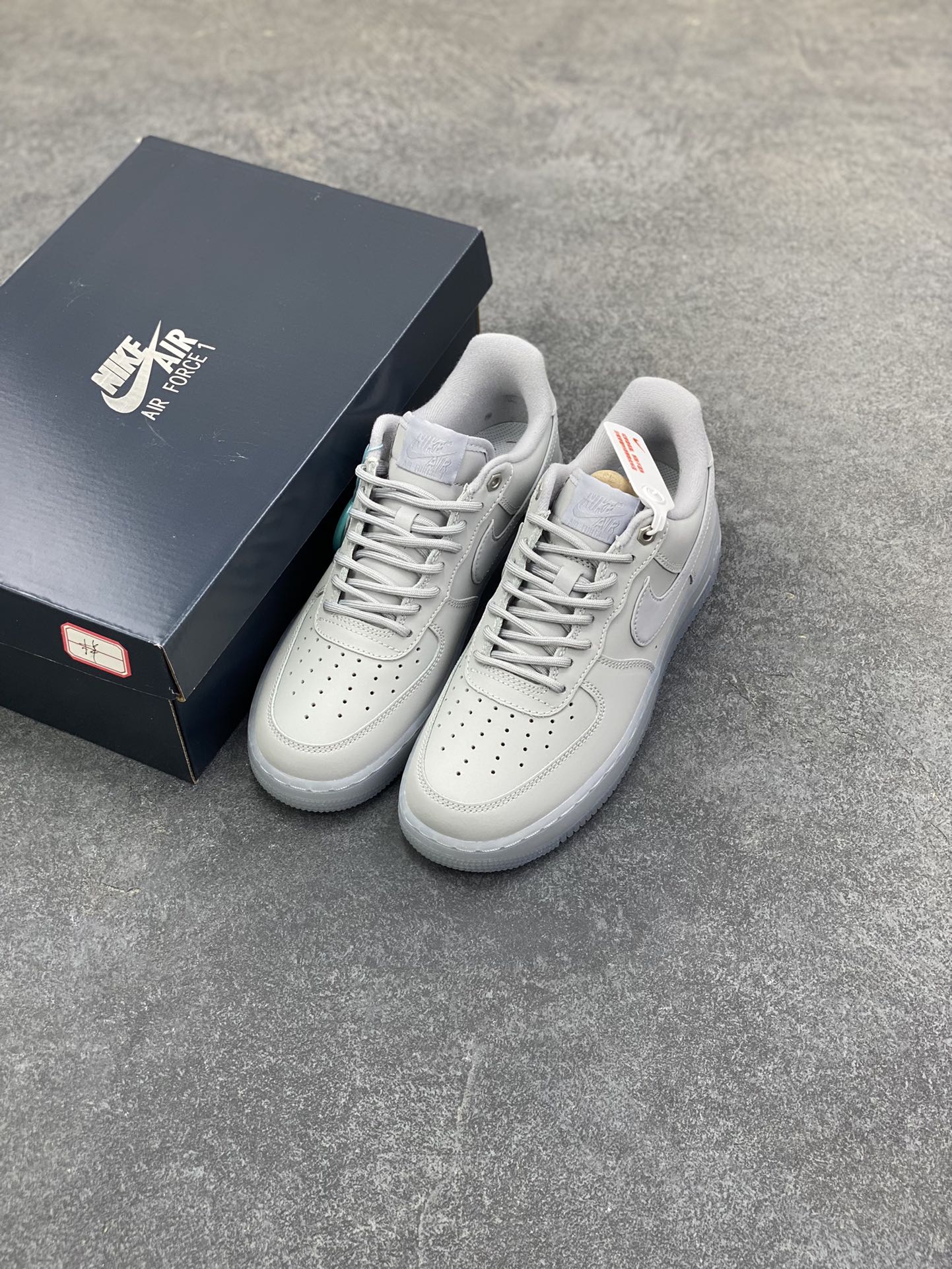 图片[8]-Nike Air Force 1 Low 灰水晶底 空军一号低帮运动休闲板鞋 原楦头原纸板 打造纯正空军版型 专注外贸渠道 全掌内置蜂窝气垫 原盒配件 原厂中底钢印、拉帮完美 货号：CJ9179-002 尺码：36 36.5 37.5 38 38.5 39 40 40.5 41 42 42.5 43 44 44.5 45-选品中心