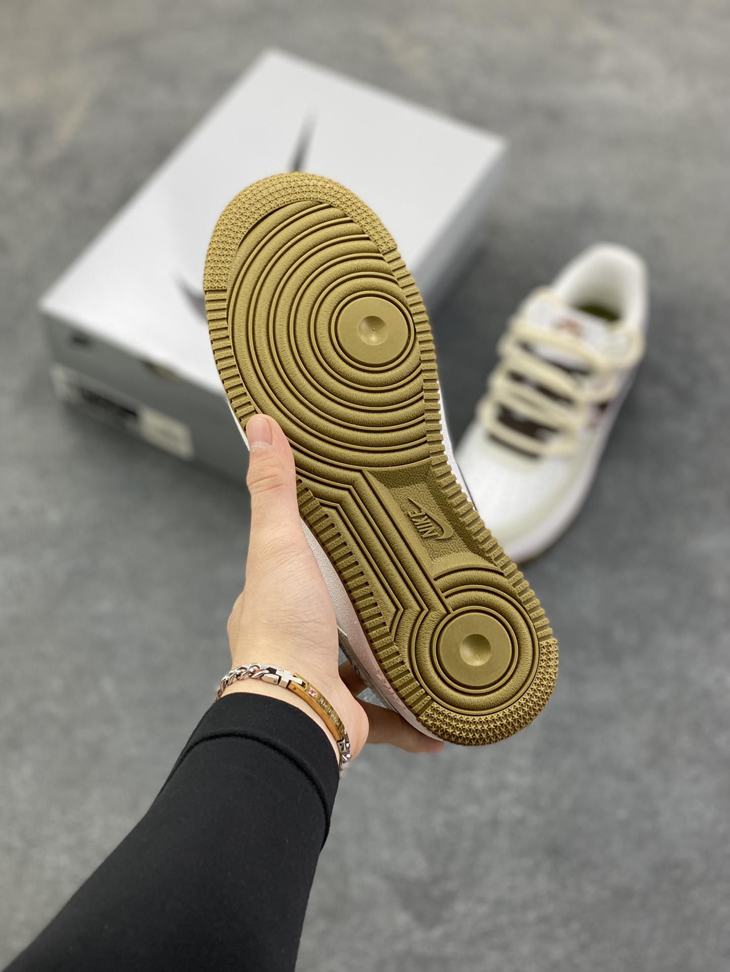 图片[5]-Nike Air Force 1 Low’07 新中式 国风 空军一号低帮休闲板鞋 定制皮料 原厂3D打印 定制鞋盒 原楦原纸板 纯正空军版型 内置全掌气垫 货号：ZH0316-094 尺码：36 36.5 37.5 38 38.5 39 40 40.5 41 42 42.5 43 44 44.5 45-选品中心