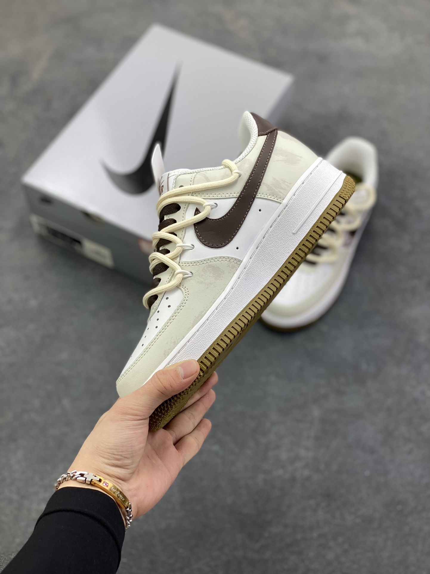 图片[3]-Nike Air Force 1 Low’07 新中式 国风 空军一号低帮休闲板鞋 定制皮料 原厂3D打印 定制鞋盒 原楦原纸板 纯正空军版型 内置全掌气垫 货号：ZH0316-094 尺码：36 36.5 37.5 38 38.5 39 40 40.5 41 42 42.5 43 44 44.5 45-选品中心