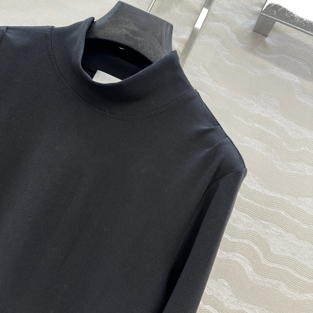 独家首发❤️原单品质，Row风纸片人穿搭！进口天丝羊毛半高领打底衫！锁骨捏褶设计。超级显瘦神器！极简叠搭