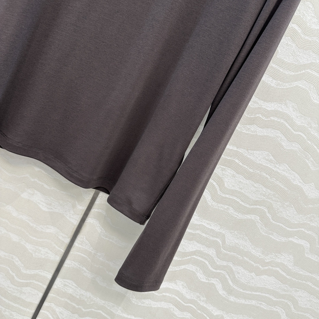 独家首发❤️原单品质，Row风纸片人穿搭！进口天丝羊毛半高领打底衫！锁骨捏褶设计。超级显瘦神器！极简叠搭