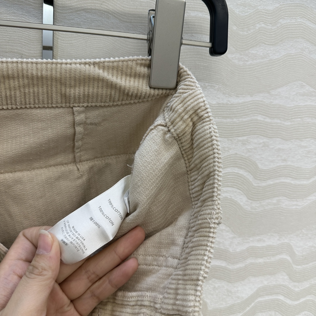 独家首发❤️原单品质，长期主义row风灯芯绒时髦直筒裤！极简主义设计慵懒随性的高级单品。经典中低腰直筒裤