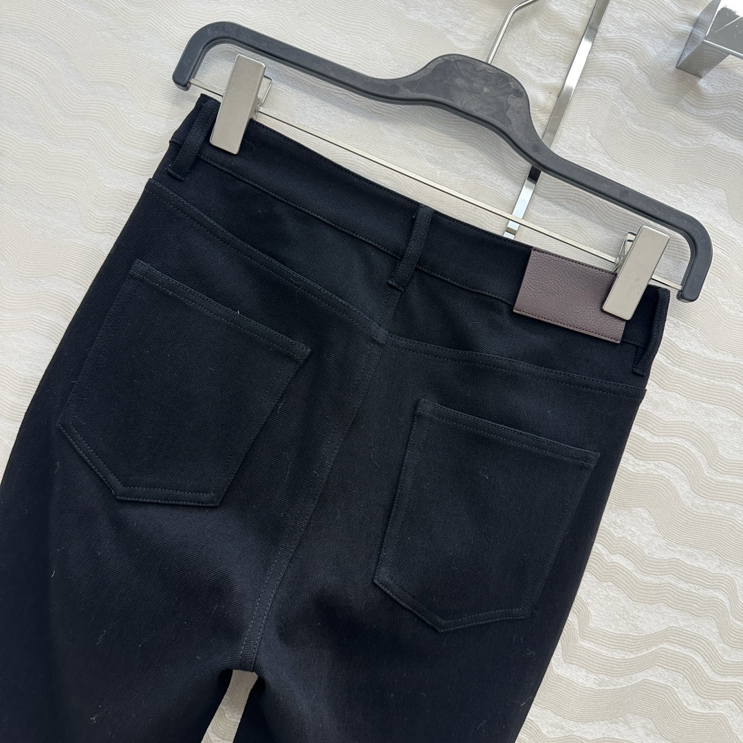 独家首发❤️原单品质❤️Row风长期主义，神裤再现✌️漫画腿即视感，高弹细直筒牛仔裤！进口四面弹力牛仔面