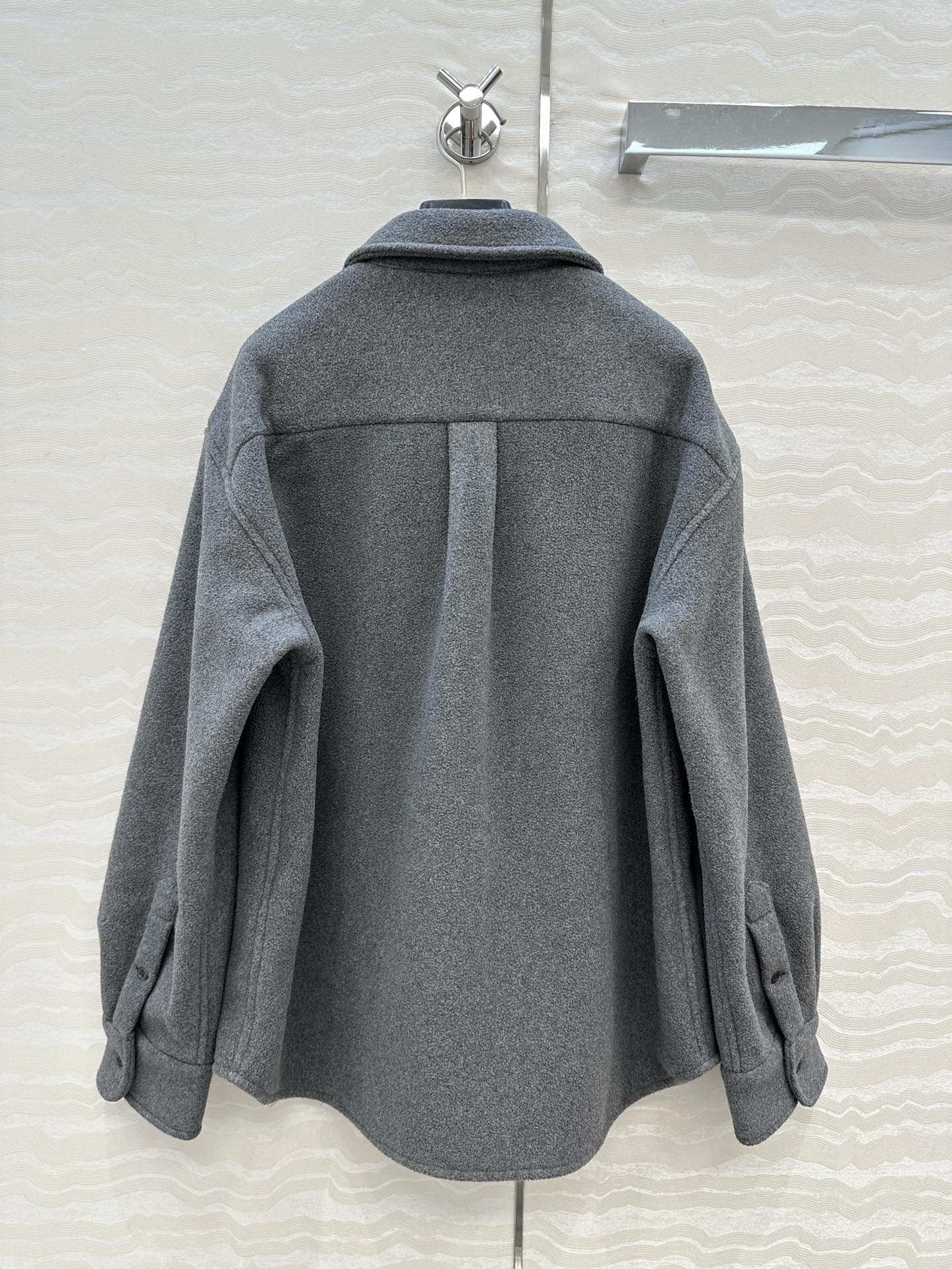 独家首发❤️原单品质，miu系少女格蕾系穿搭！holiday系列知识分子时髦风衬衫外套！进口摇粒太空绒面