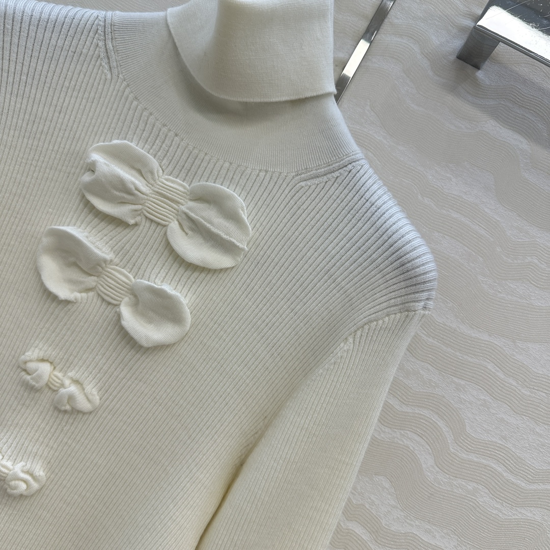 独家首发❤️高端原单品质，Coco25k新品！浮雕提花蝴蝶结系列黑白高领毛衣！超级叠搭神器。进口羊毛纱线