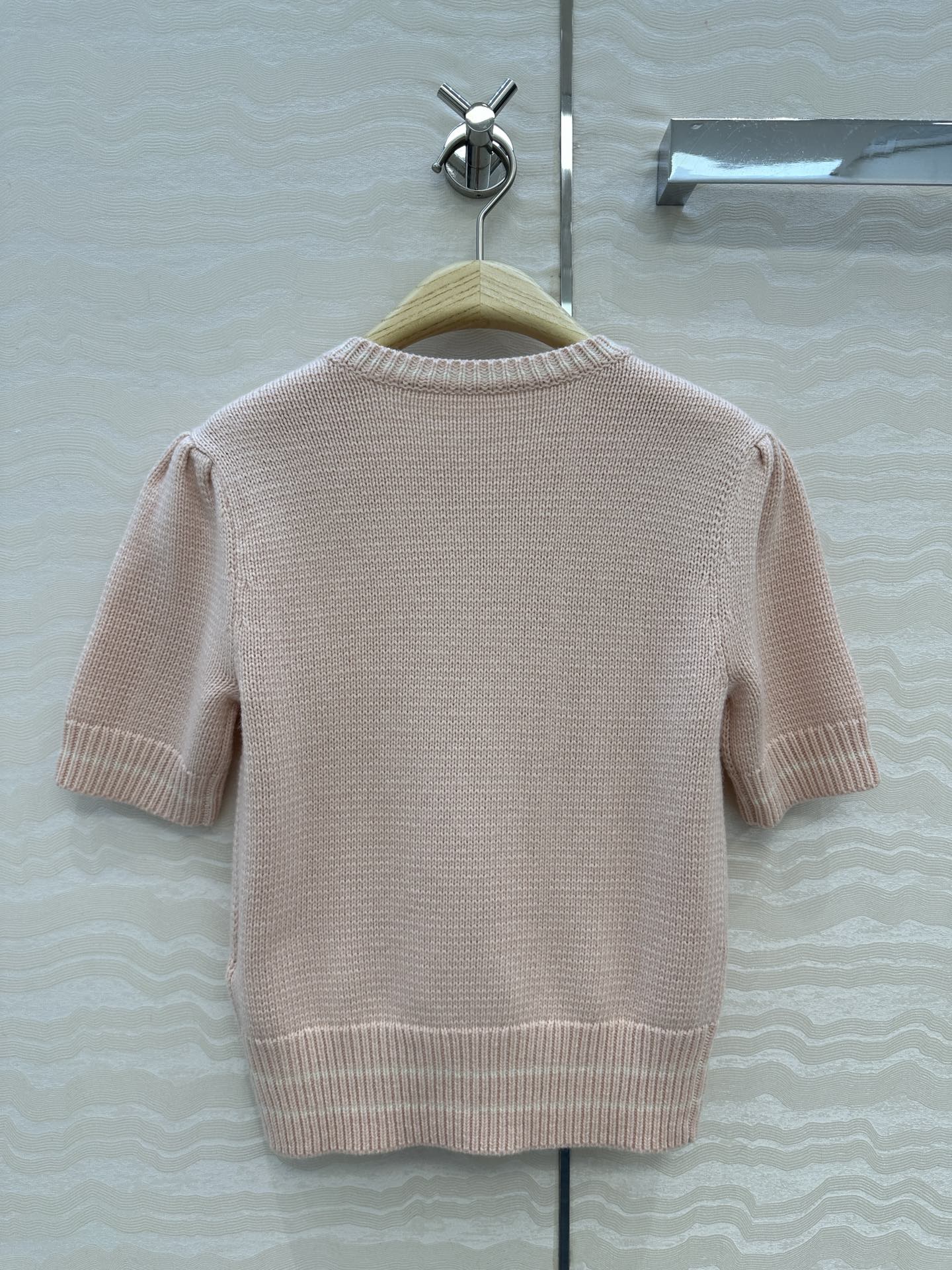 原单品质🖤MissD*25s限定新品！刺绣爱心💗字母羊毛短袖毛衣！定染进口羊毛羊绒纱线质感超赞！⚠️定位