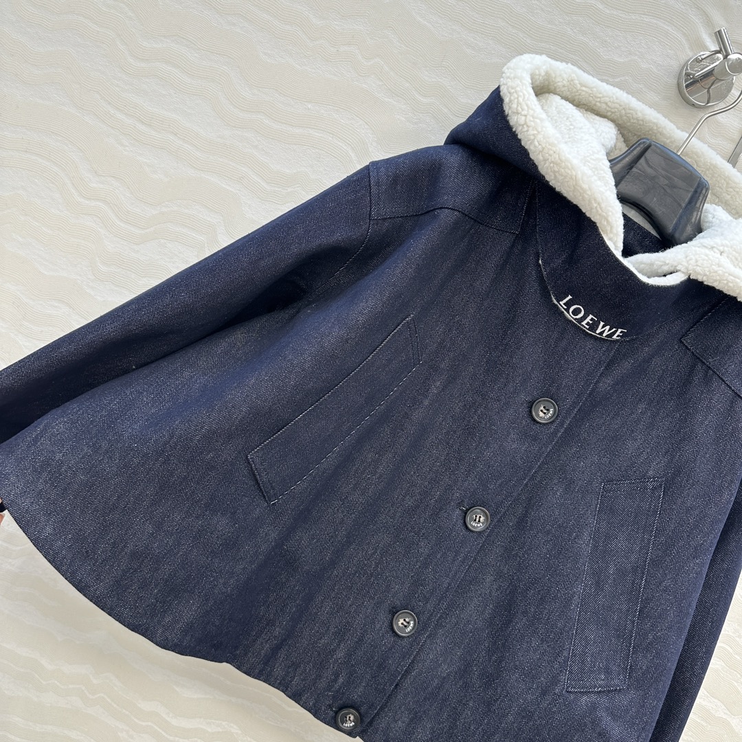 独家首发❤️爆单推荐，Lw时髦精穿搭！原生蓝丹宁牛仔间棉夹克外套！定制活性洗水工艺，连帽可拆卸大A设计版