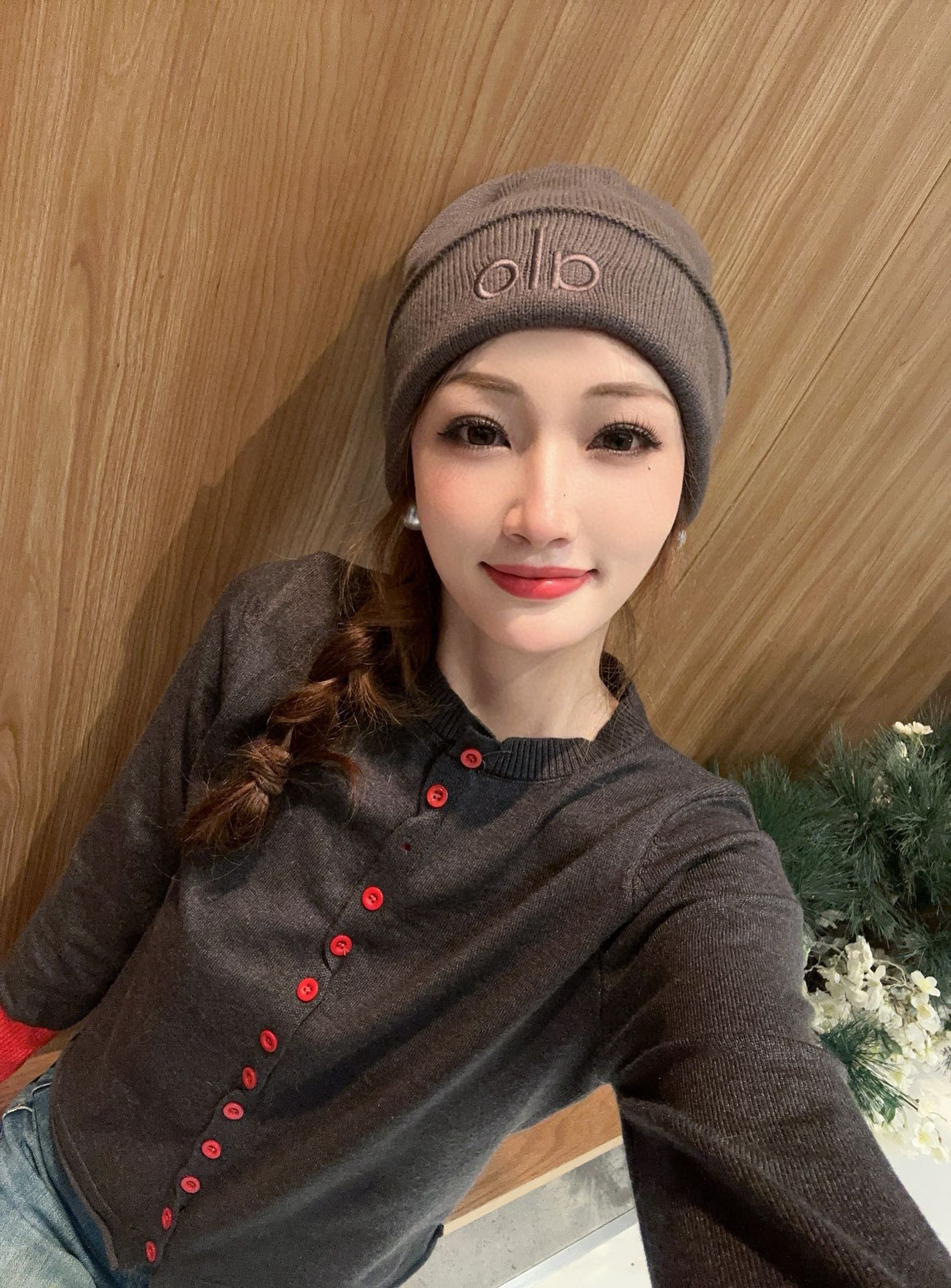 。Alo Yoga 精疏羊毛品质，博主推荐 最新时尚前卫的休闲设计风格，藏着不动声色的高级感，每一处线条