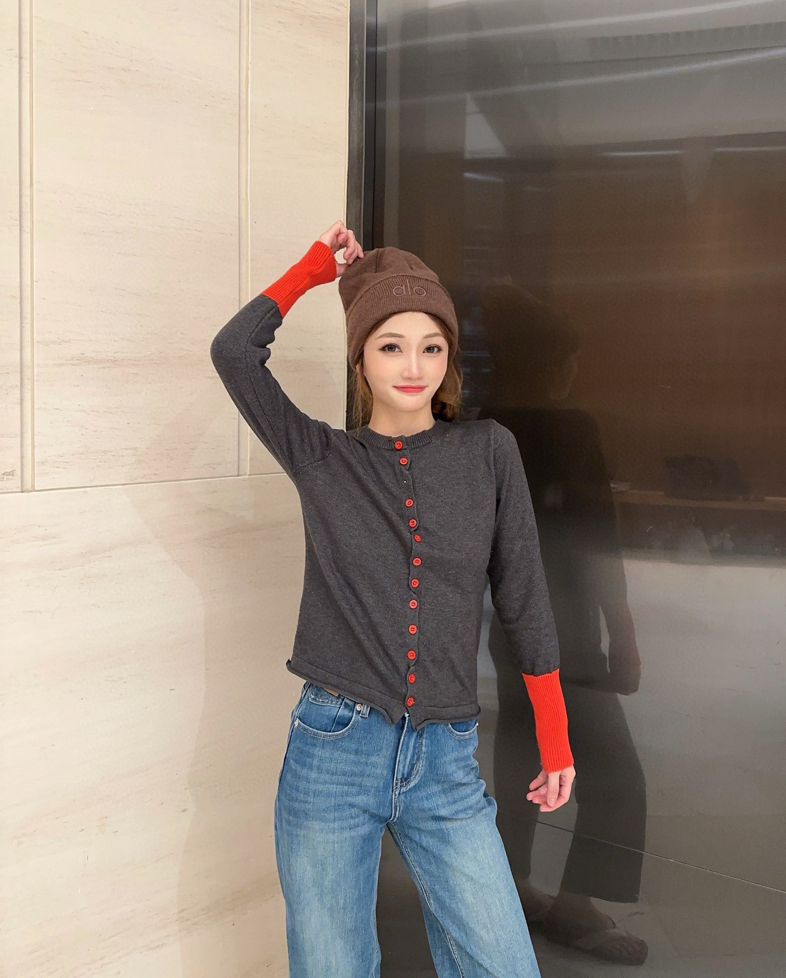 。Alo Yoga 精疏羊毛品质，博主推荐 最新时尚前卫的休闲设计风格，藏着不动声色的高级感，每一处线条