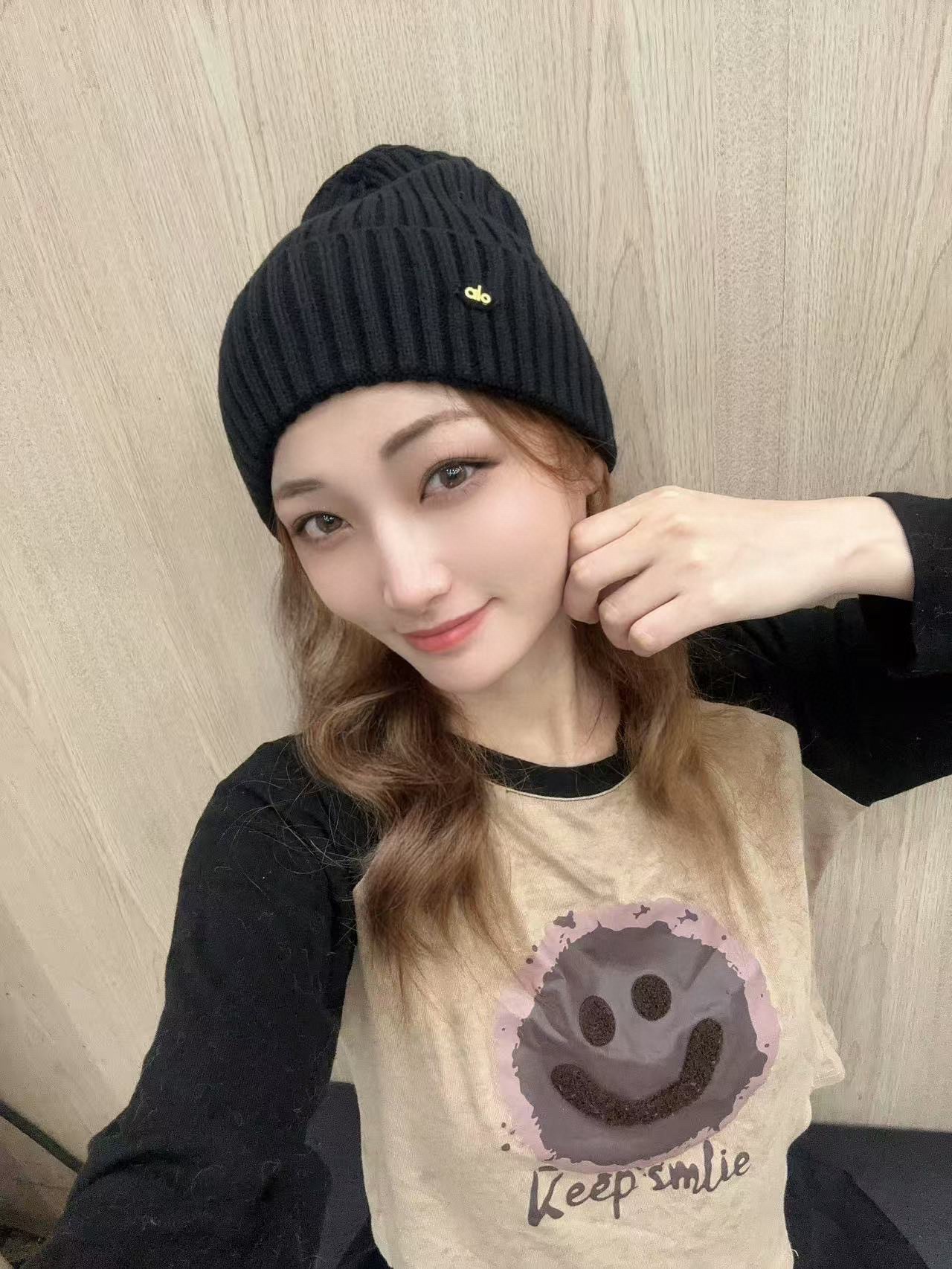 。Alo Yoga 精疏羊毛品质，博主推荐 最新时尚前卫的休闲设计风格，藏着不动声色的高级感，每一处线条