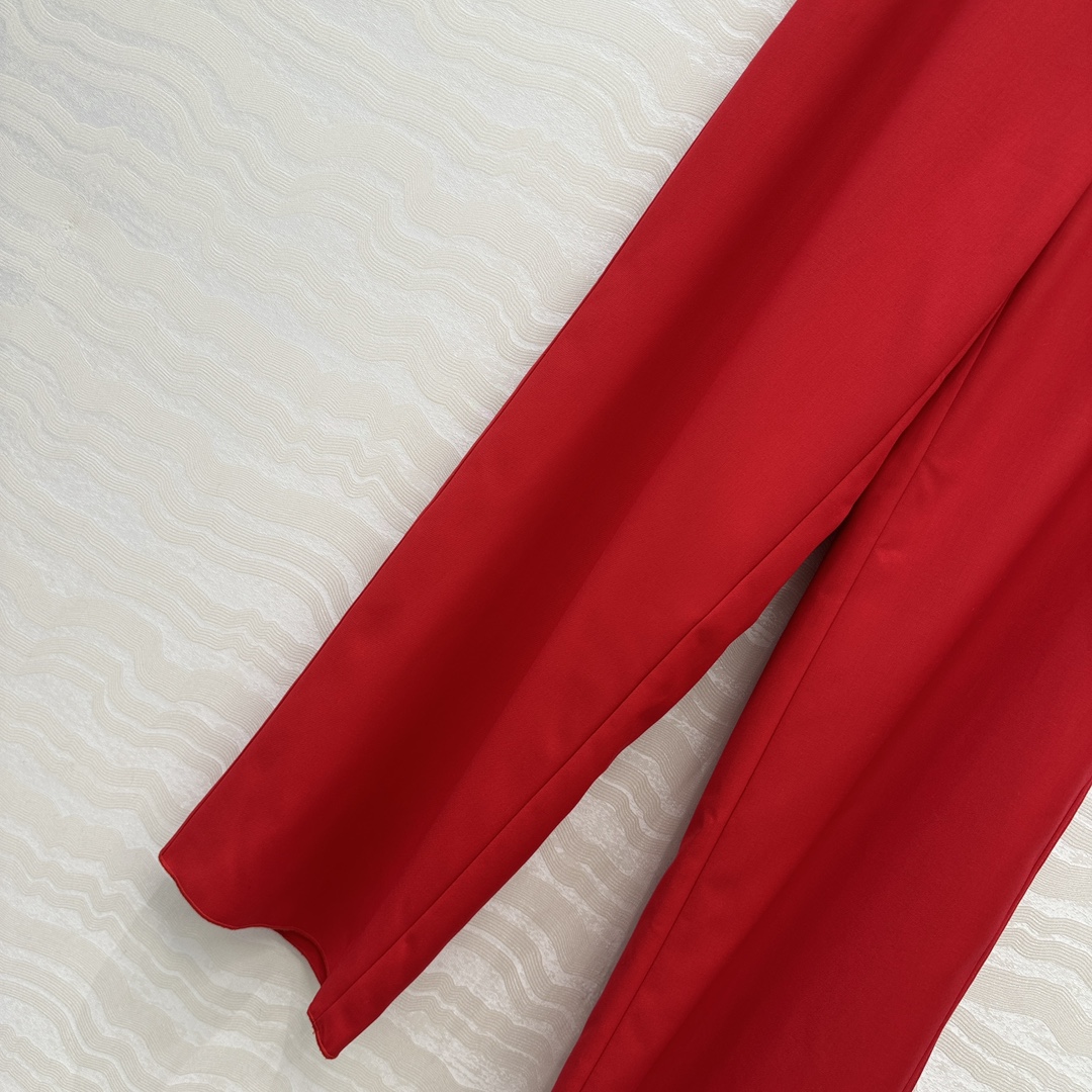 独家首发❤️原单品质❤️BV高智感穿搭，羊毛小西裤！极简主义直筒裤！慵懒随性的高级单品。经典中高腰直筒裤