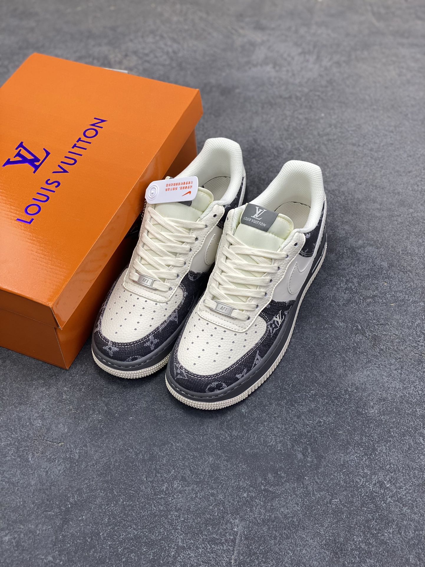 图片[8]-NIke Air Force 1 \’07 Low “LV联名——米黑牛仔布”空军一号 低帮 运动鞋 休闲鞋 折边针车 工艺难度大 原楦头原纸板 原装鞋盒 定制五金配件 内置全掌气垫 原厂鞋底 货号：SM6668-110 尺码：36 36.5 37.5 38 38.5 39 40 40.5 41 42 42.5 43 44 44.5 45-选品中心