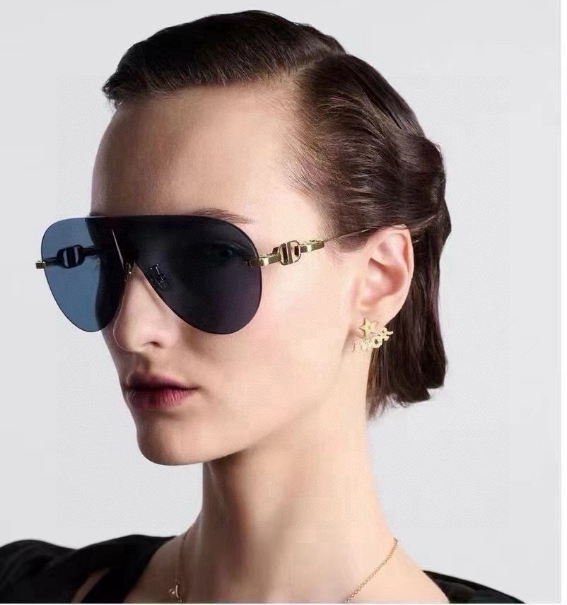 ‼️ 官网图 DIOR*💚MODEL:CD CHAIN M2USIZE:140口0-120