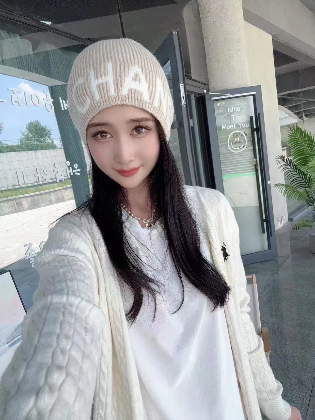 。认准品质哦，精巯羊毛系列Chanel官网品质香奈儿秋冬网红时尚博主推荐款毛线帽，小红书爆款，手感超柔软